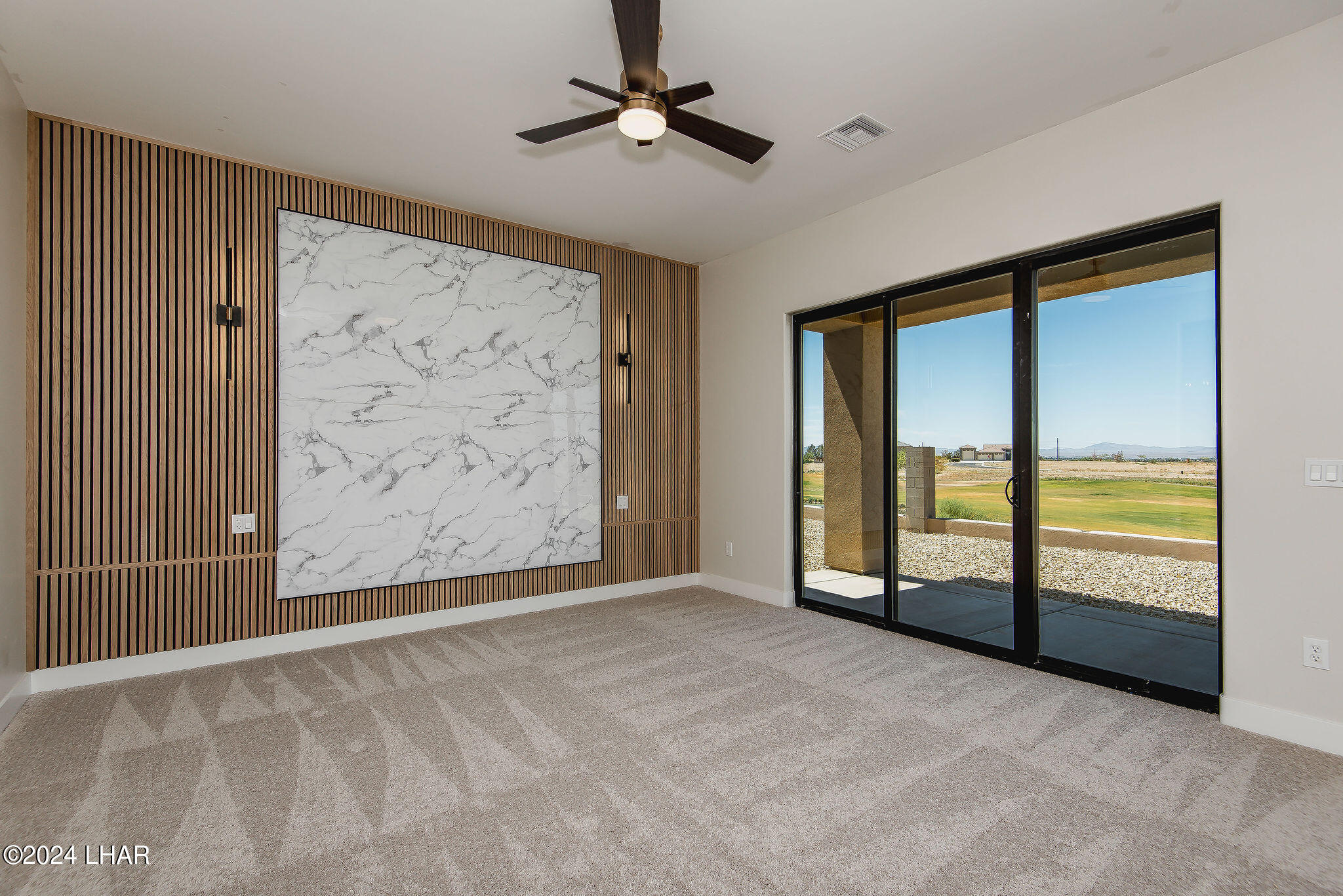 2114 E Calle Salamanca