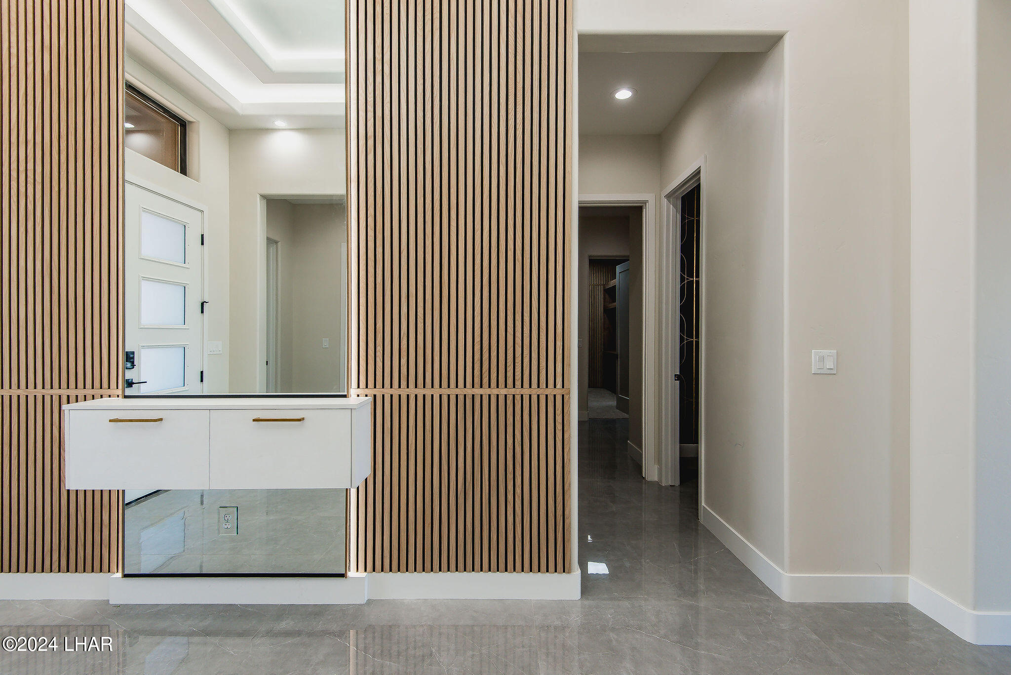 2114 E Calle Salamanca