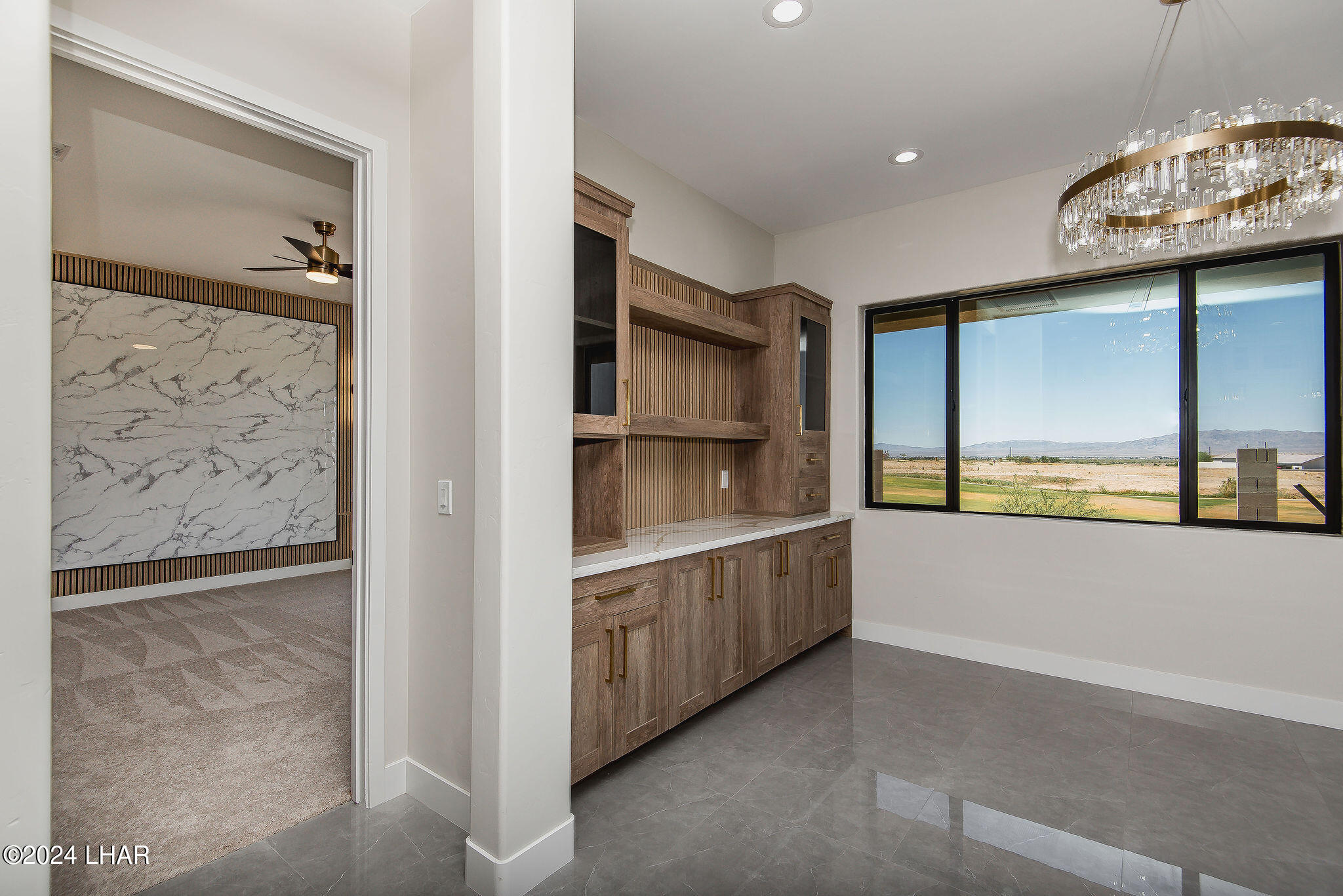 2114 E Calle Salamanca