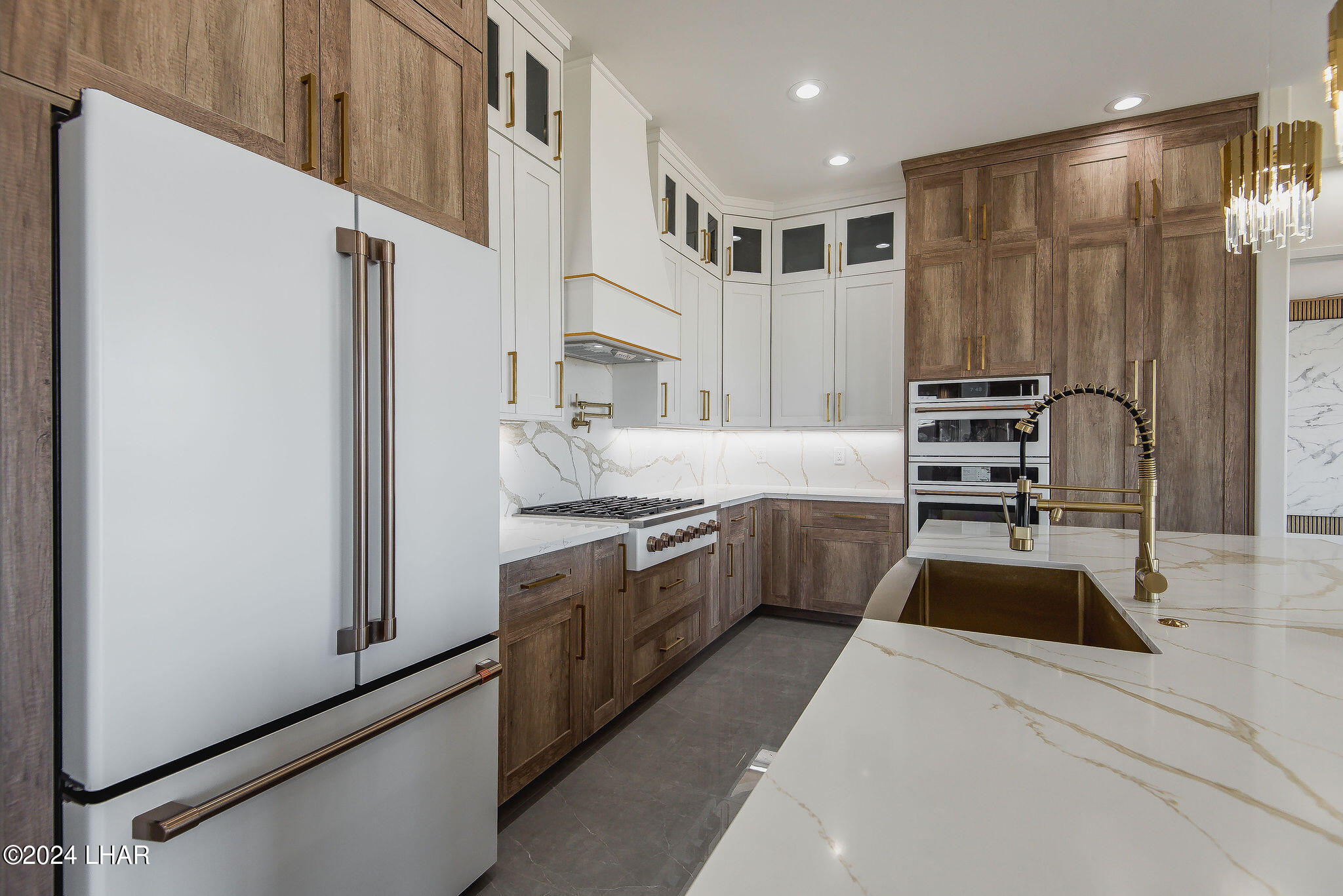 2114 E Calle Salamanca