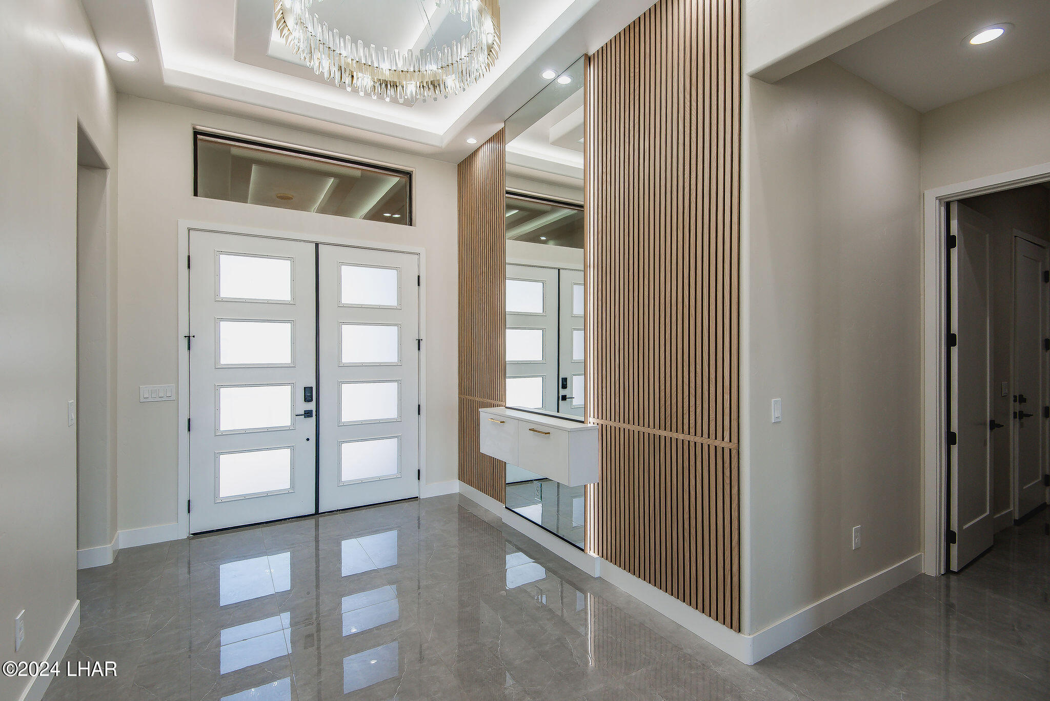 2114 E Calle Salamanca