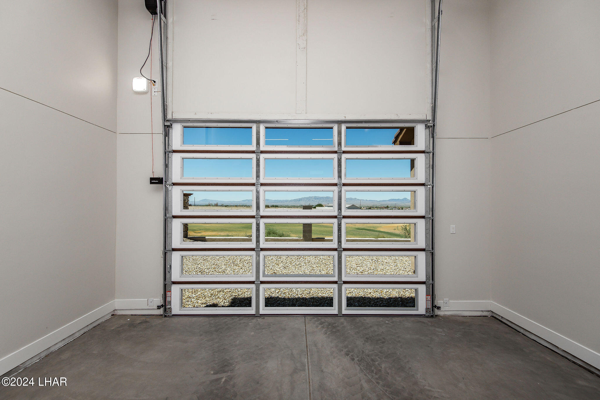 2114 E Calle Salamanca