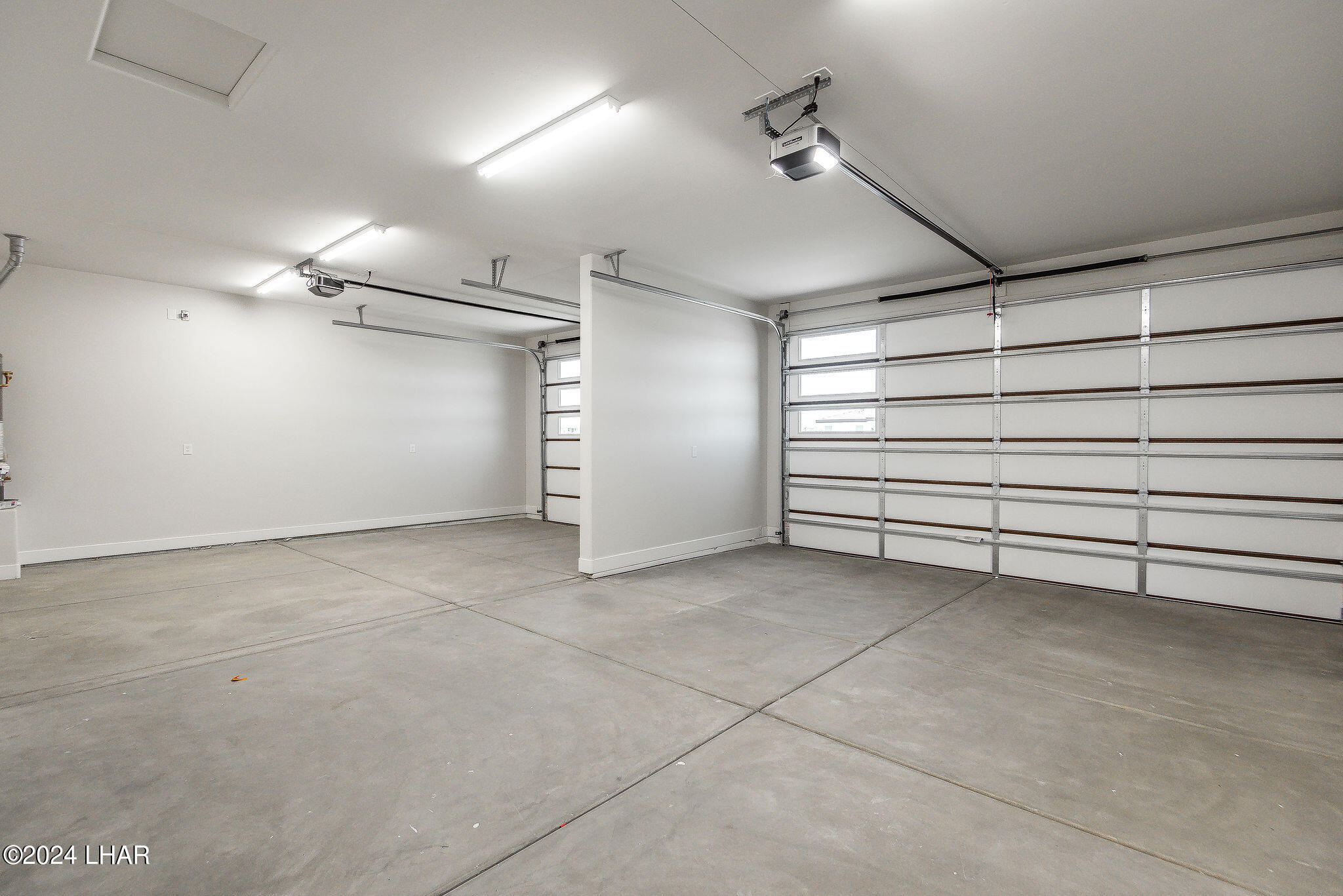 2114 E Calle Salamanca