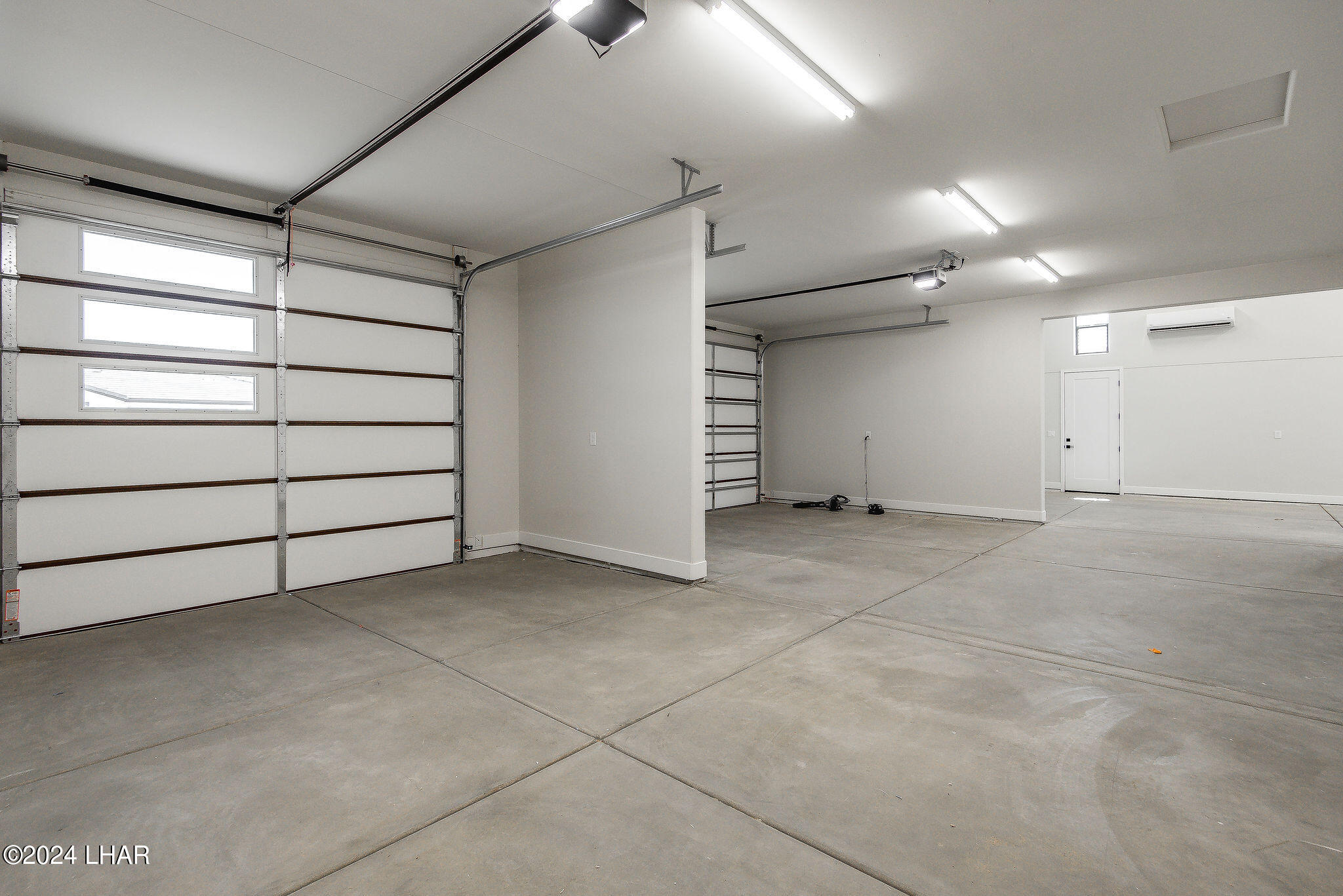 2114 E Calle Salamanca