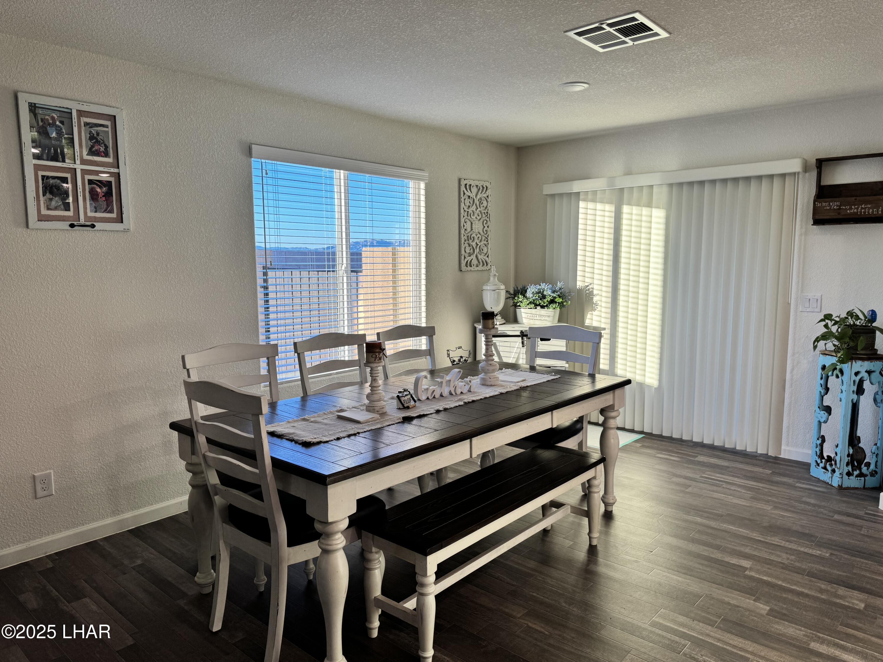 6533 Black Canyon Dr