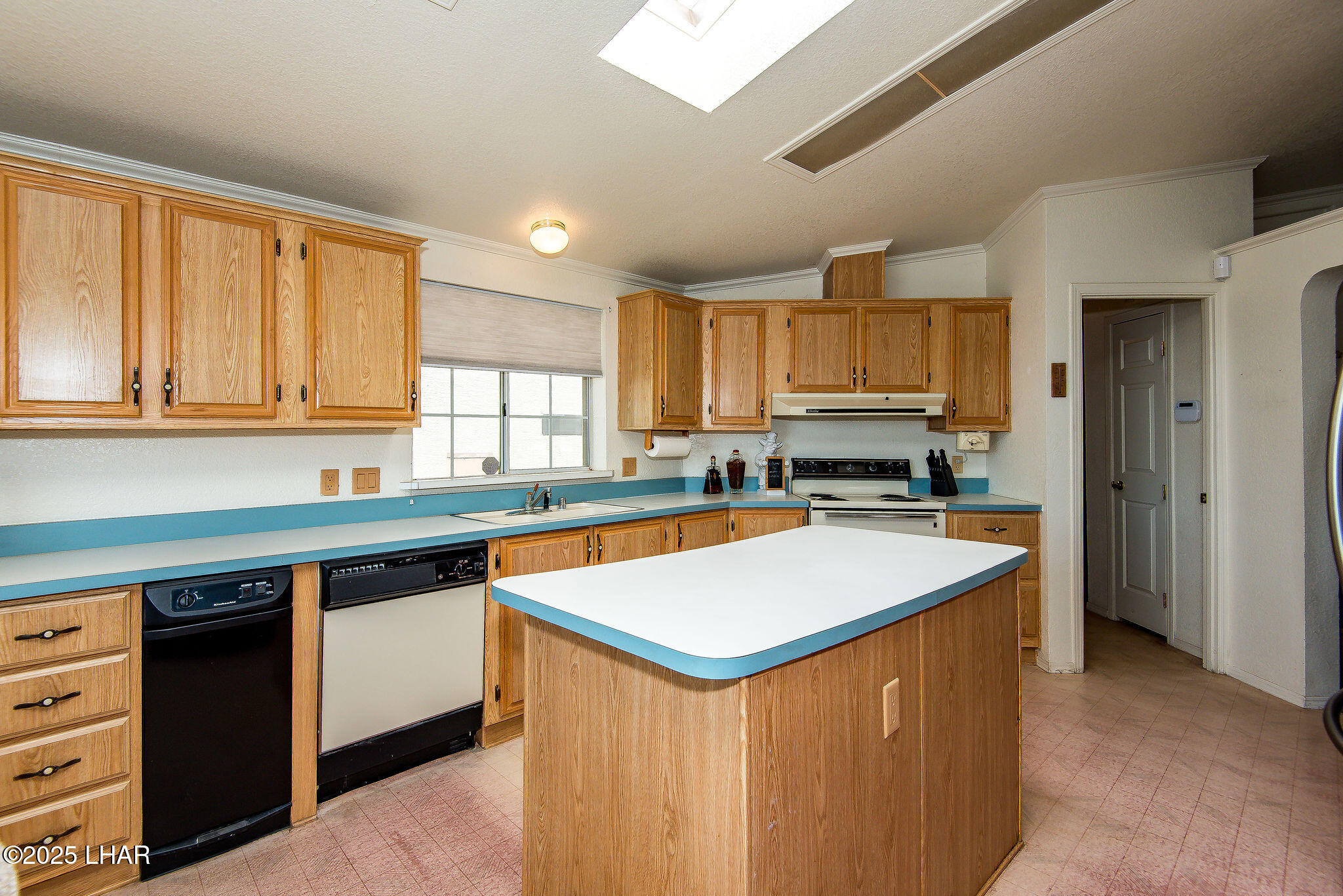 1370 Dike Rd, Mohave Valley