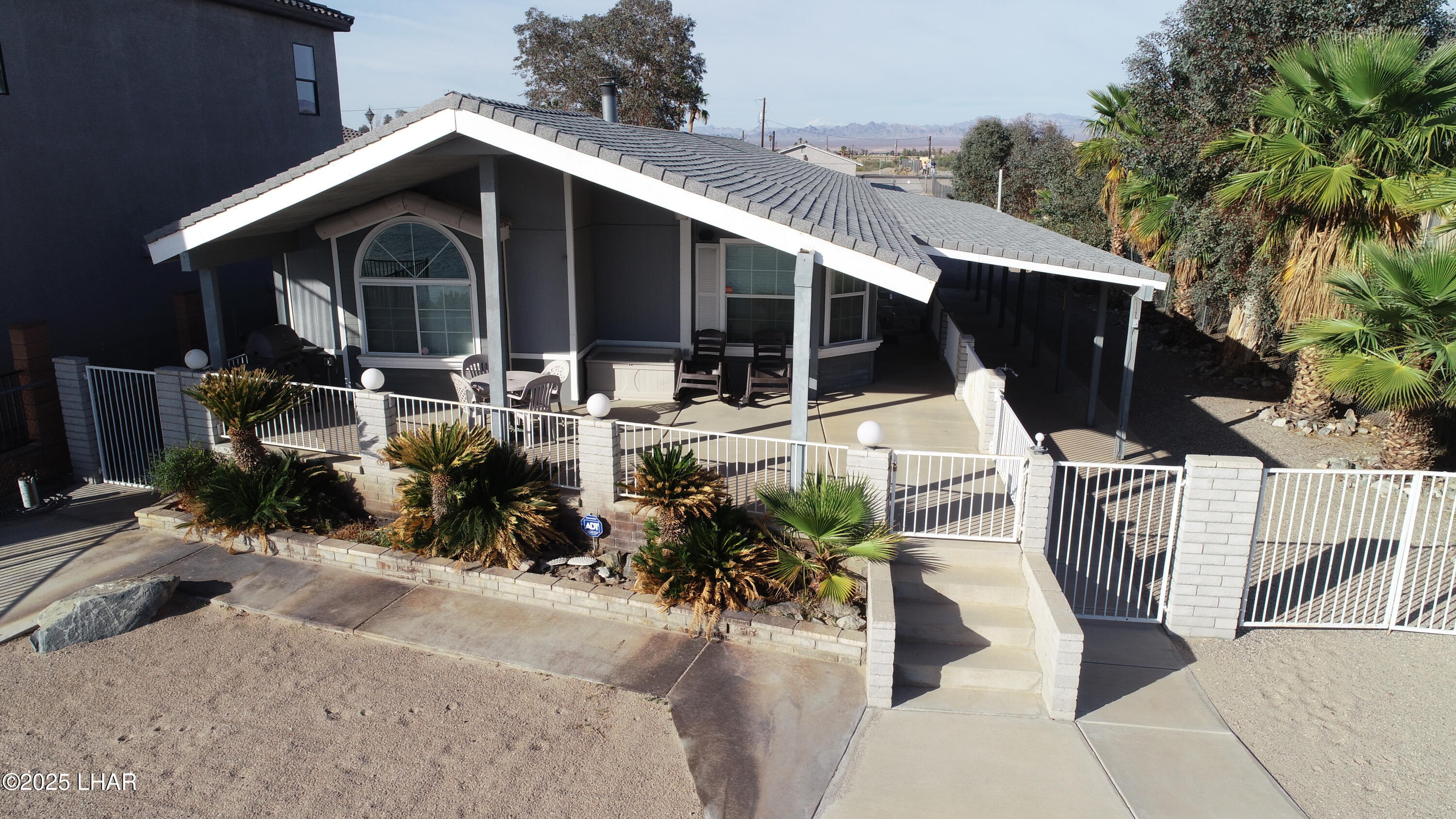 1370 Dike Rd, Mohave Valley