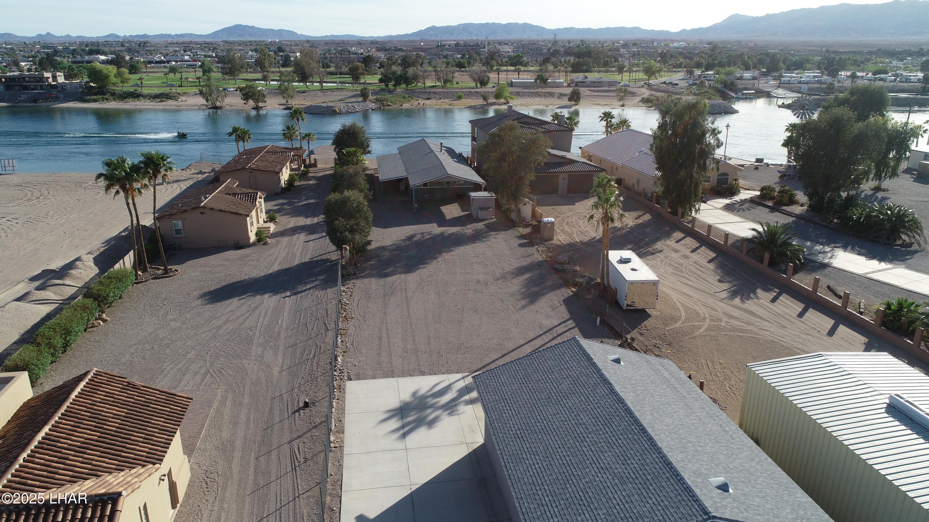 1370 Dike Rd, Mohave Valley