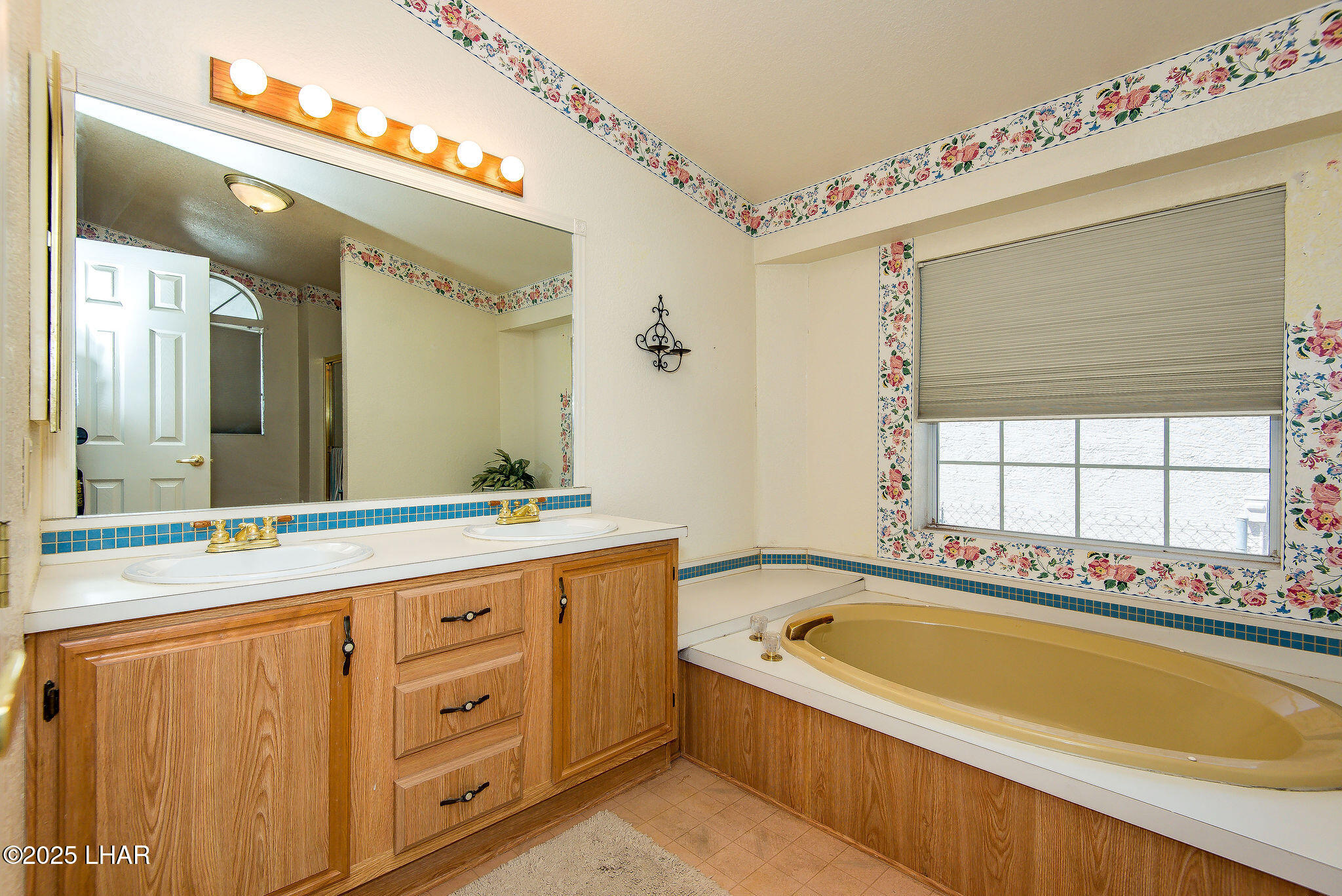 1370 Dike Rd, Mohave Valley