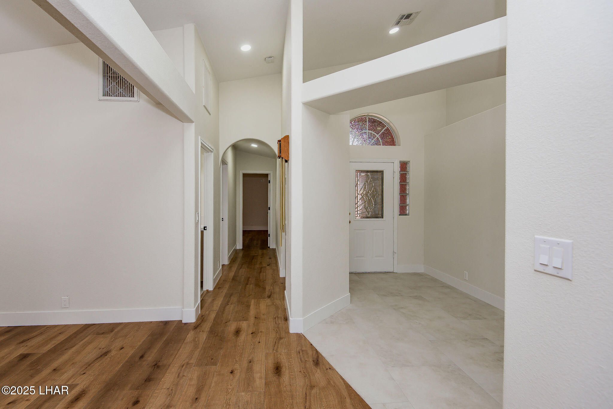 5708 Desert Lakes Dr