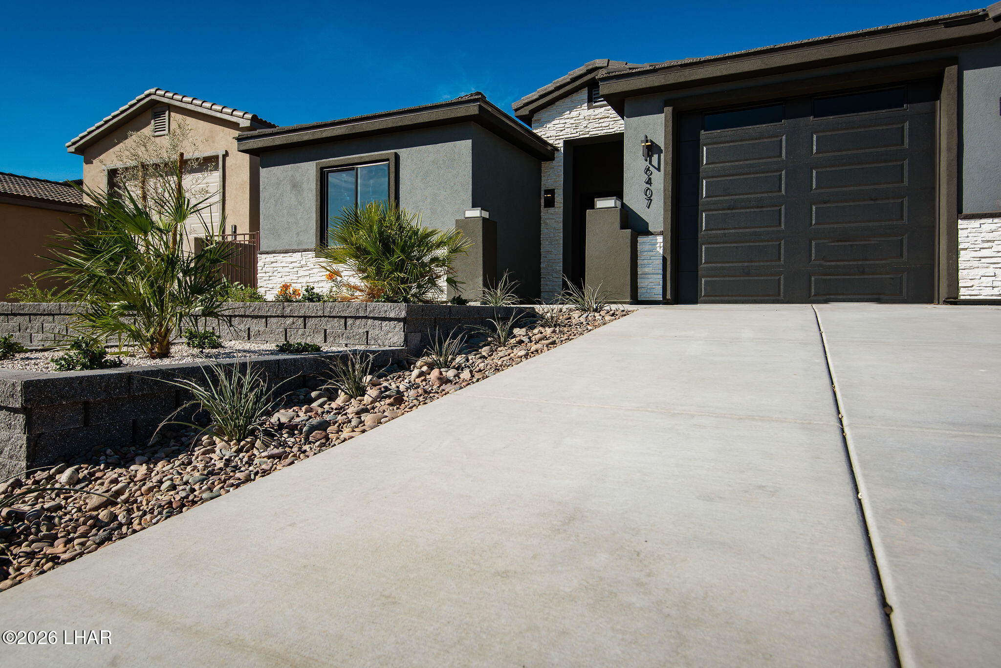 6407 S Calle Serena