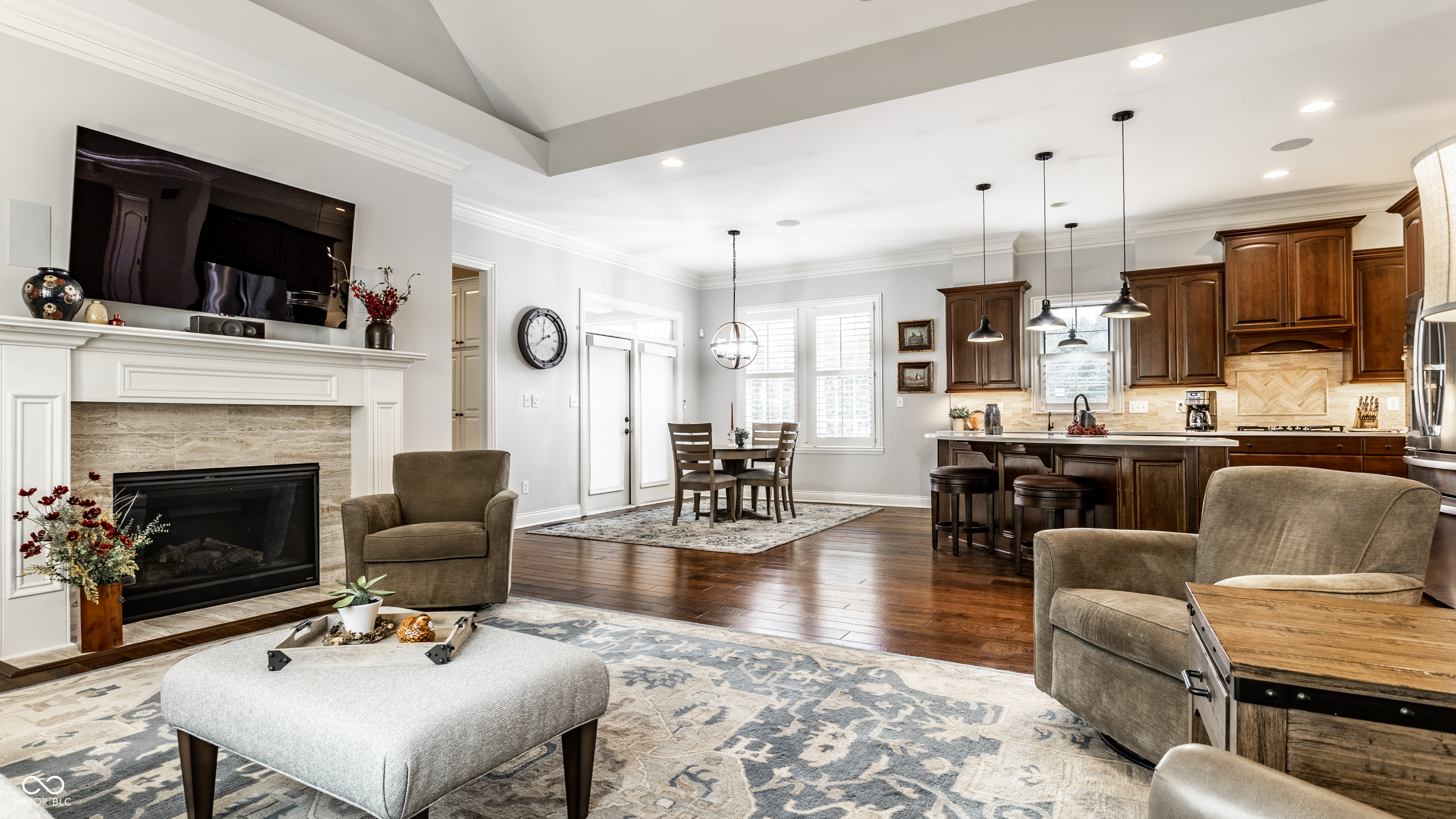 13002 Deerstyne Green Street