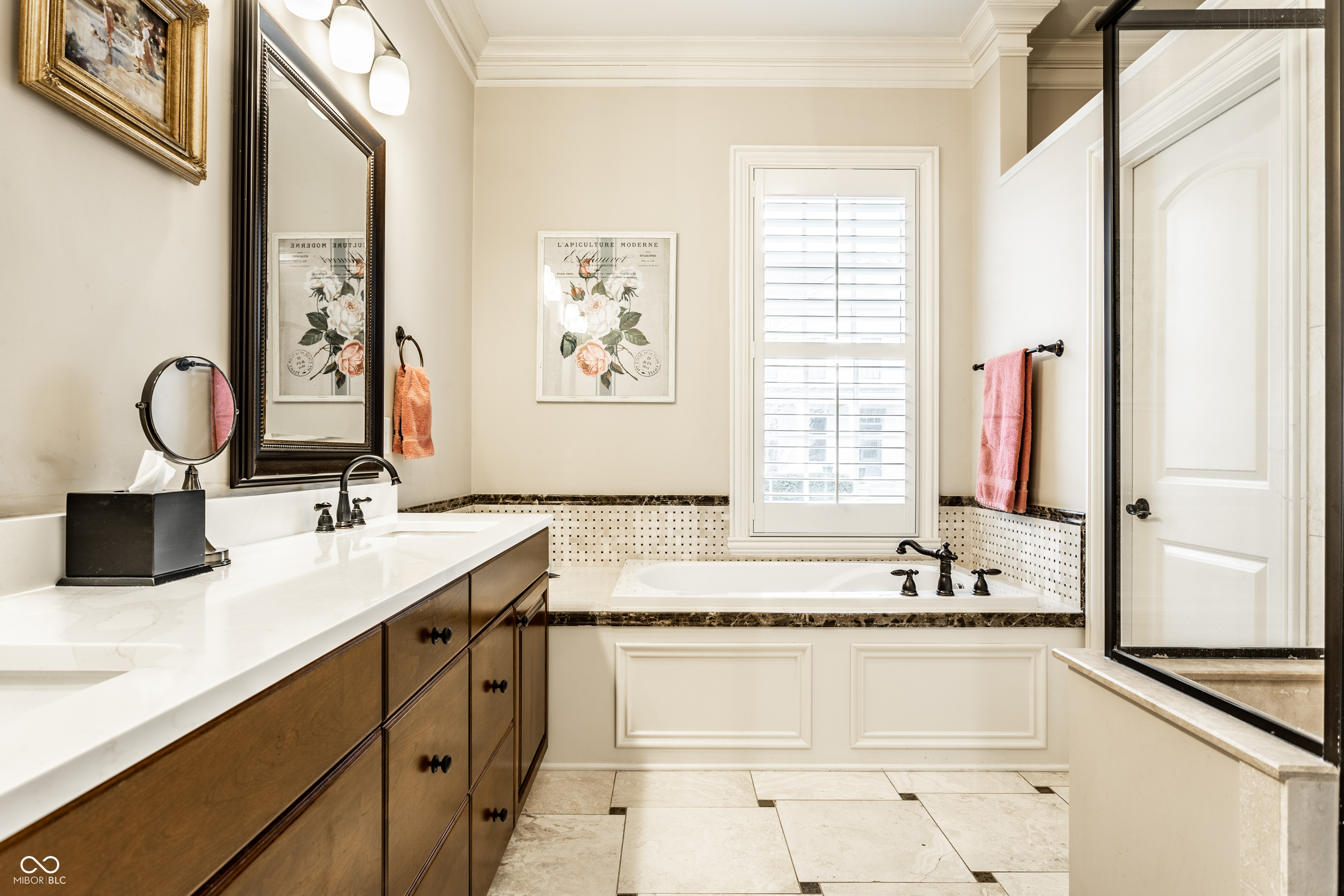 13002 Deerstyne Green Street