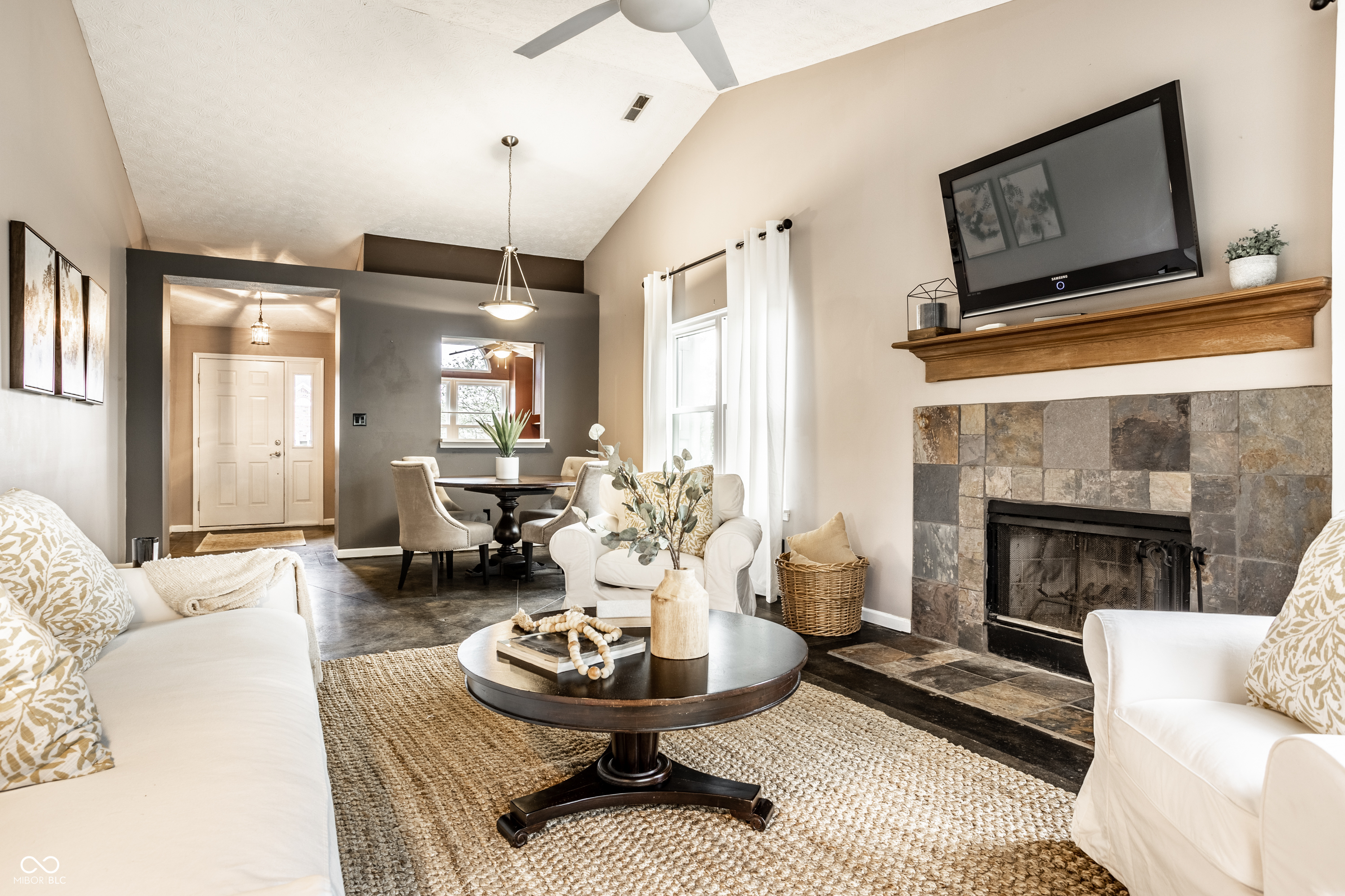 3239 Village Park North Drive