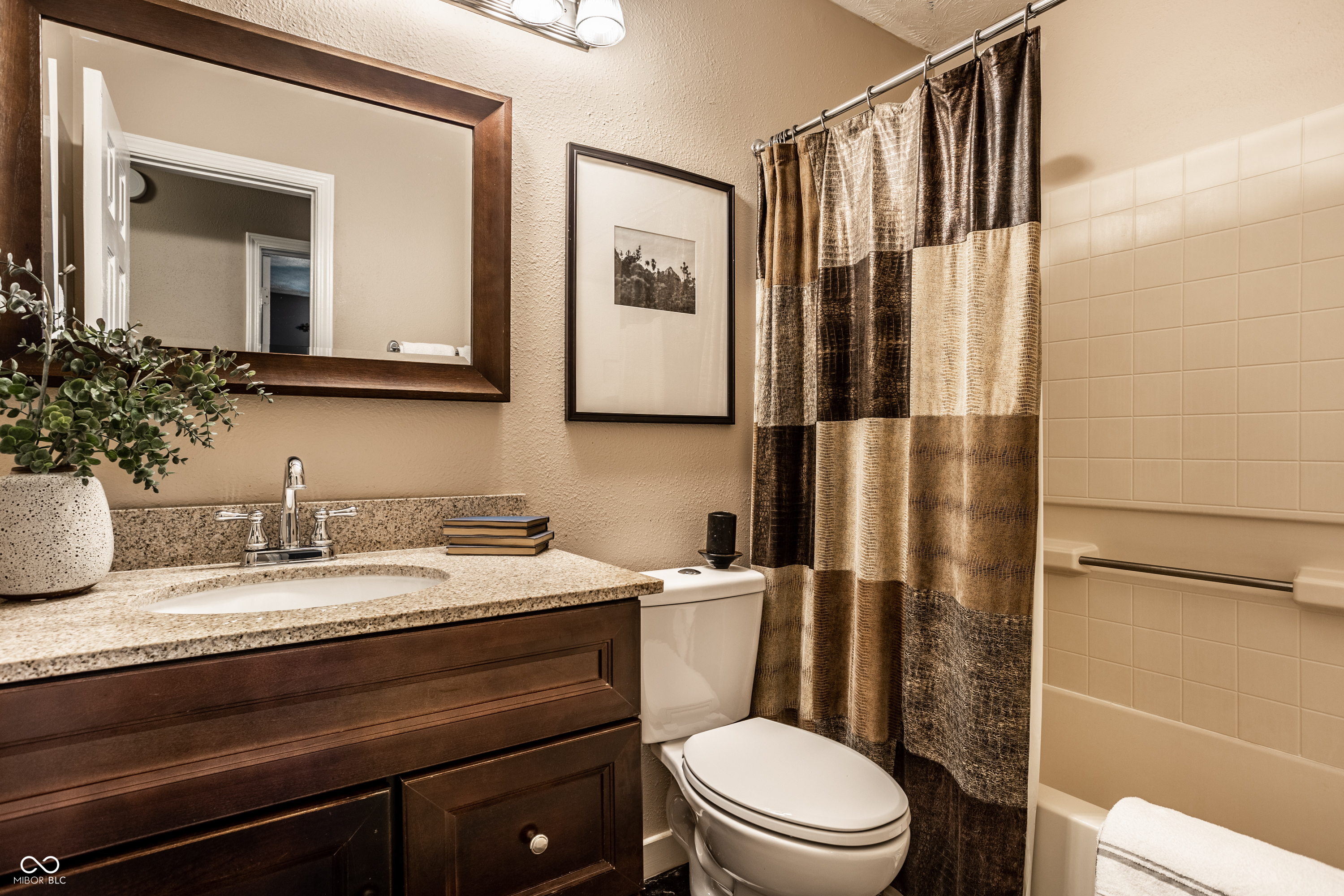 3239 Village Park North Drive