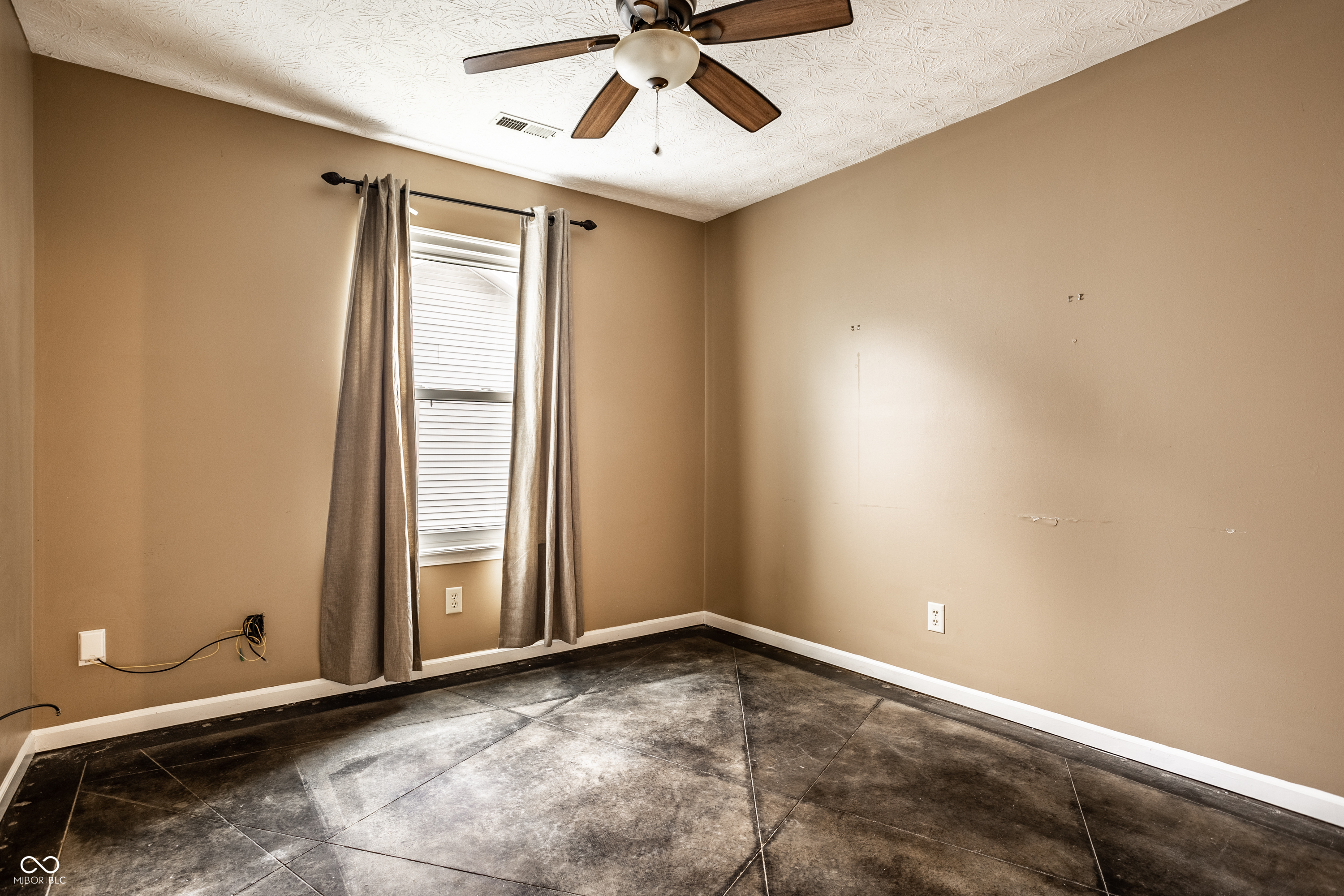 3239 Village Park North Drive