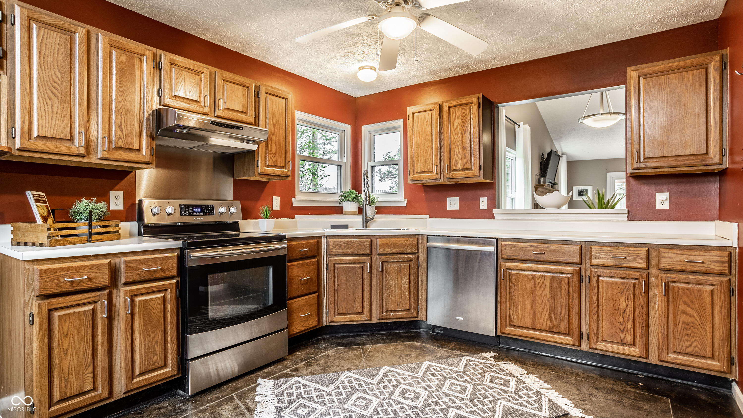 3239 Village Park North Drive