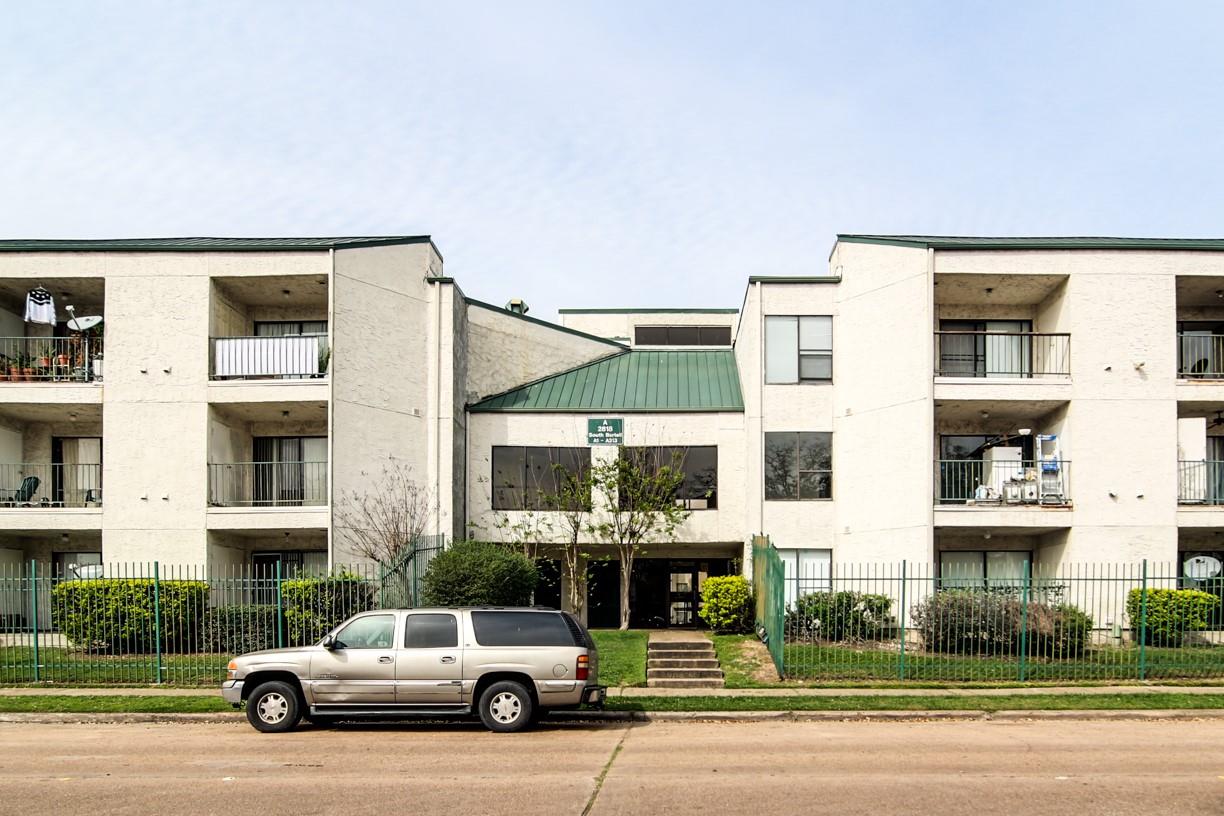 2822 S Bartell Drive # 39