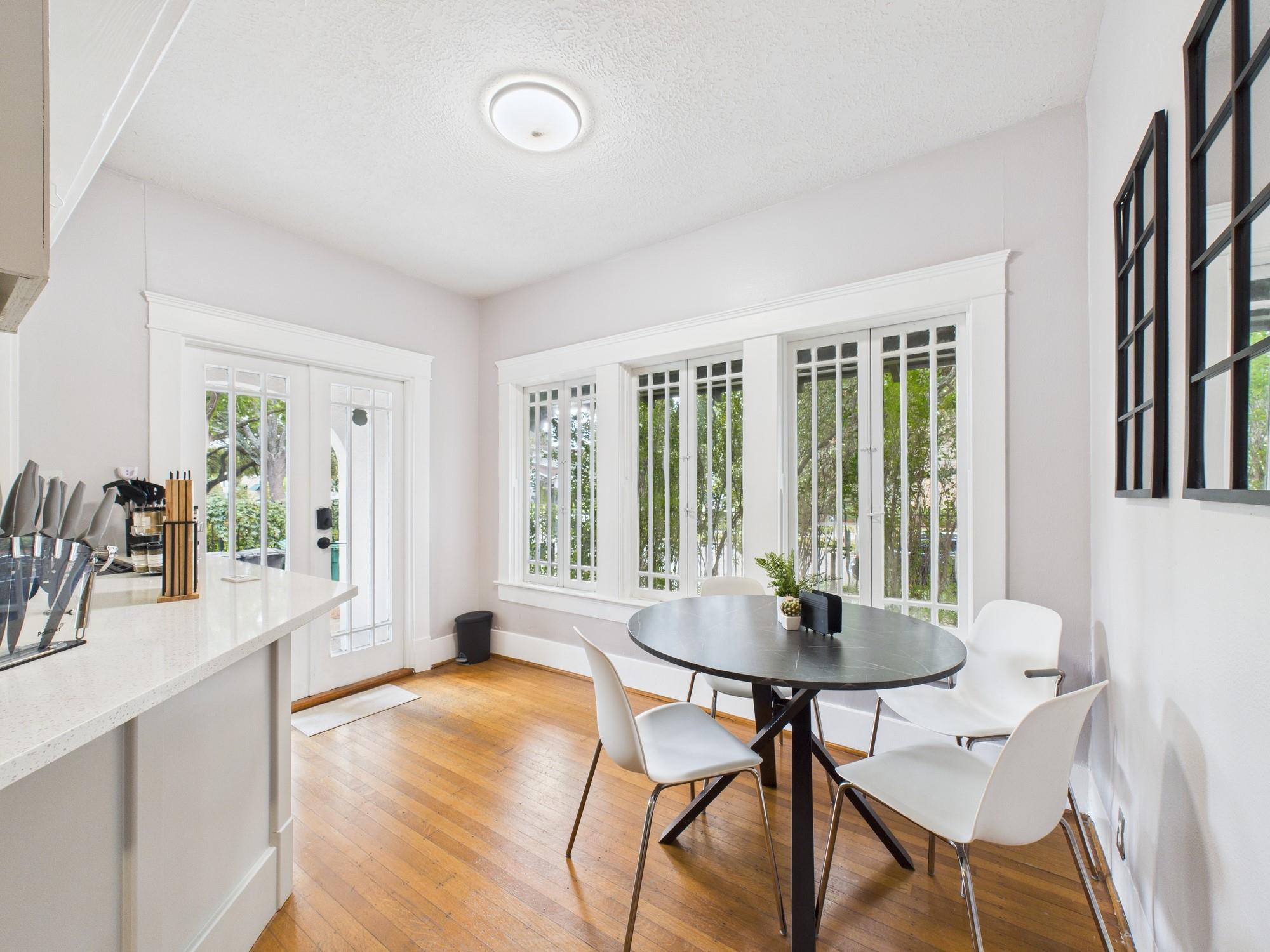 3613 Audubon Place, Houston