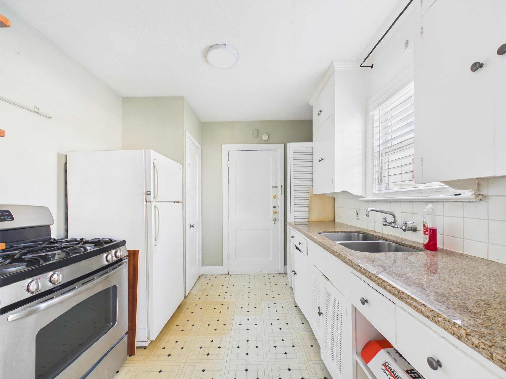 1920 Richmond Avenue # 3