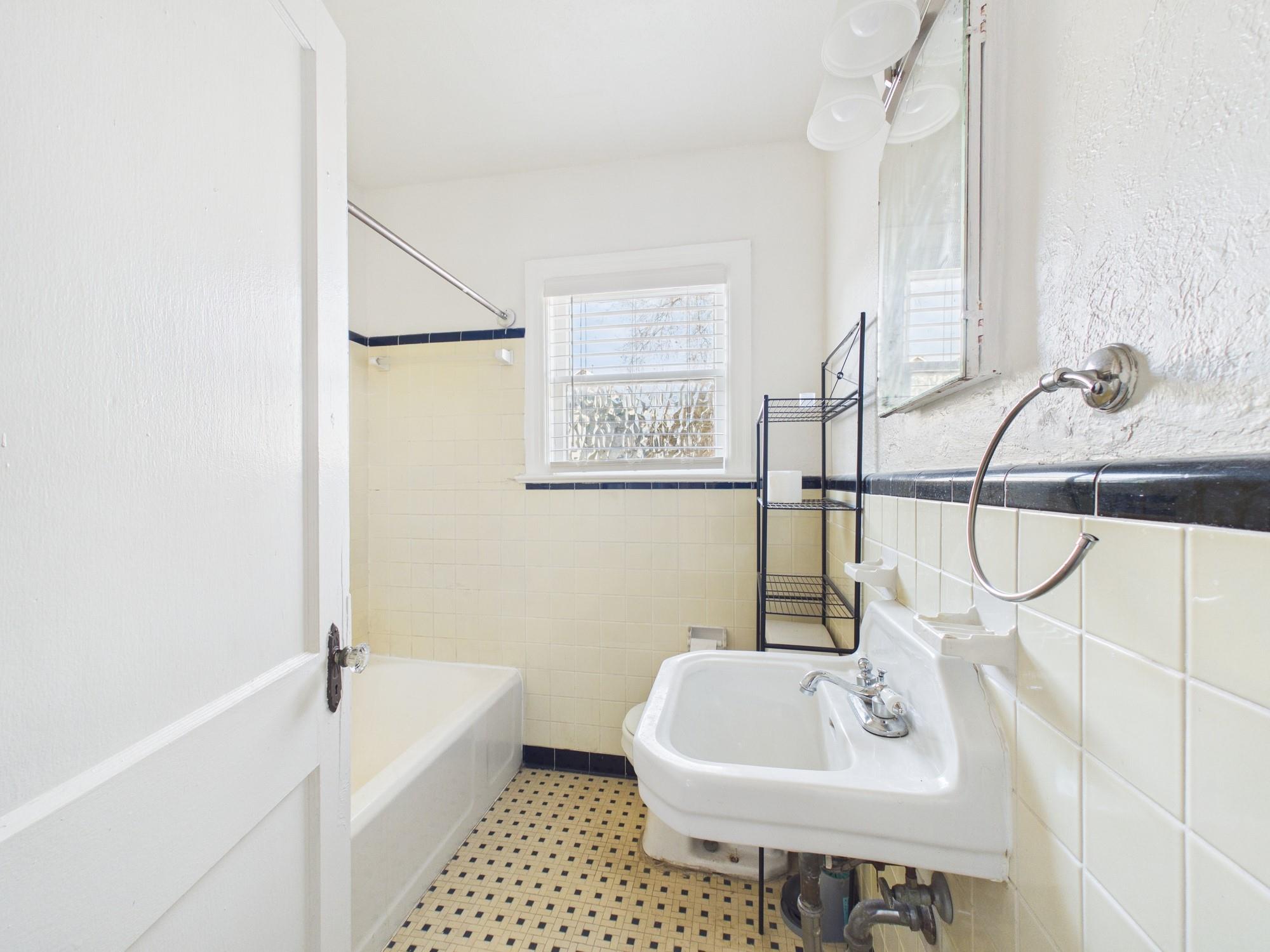 1920 Richmond Avenue # 3