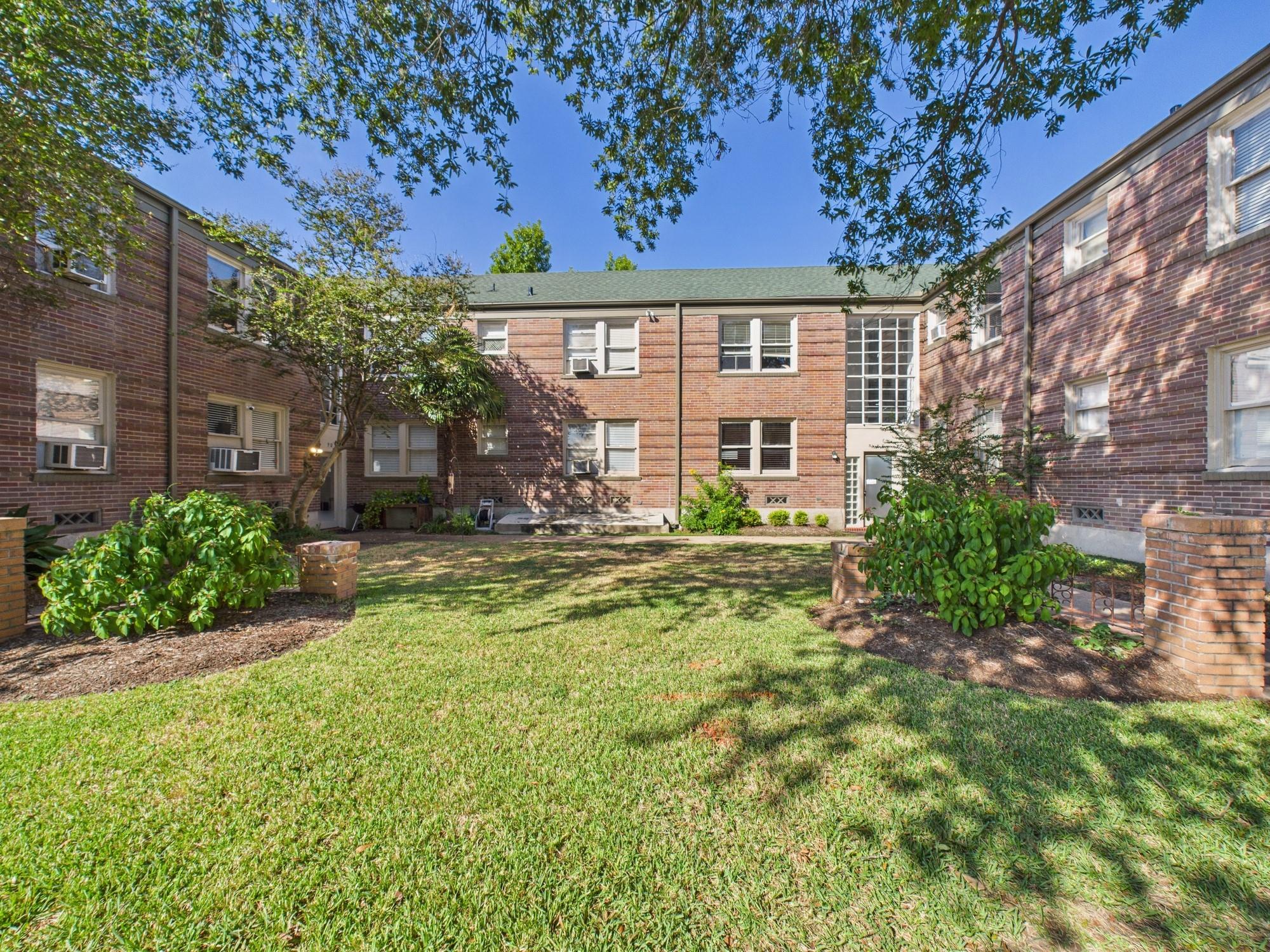 1920 Richmond Avenue # 3