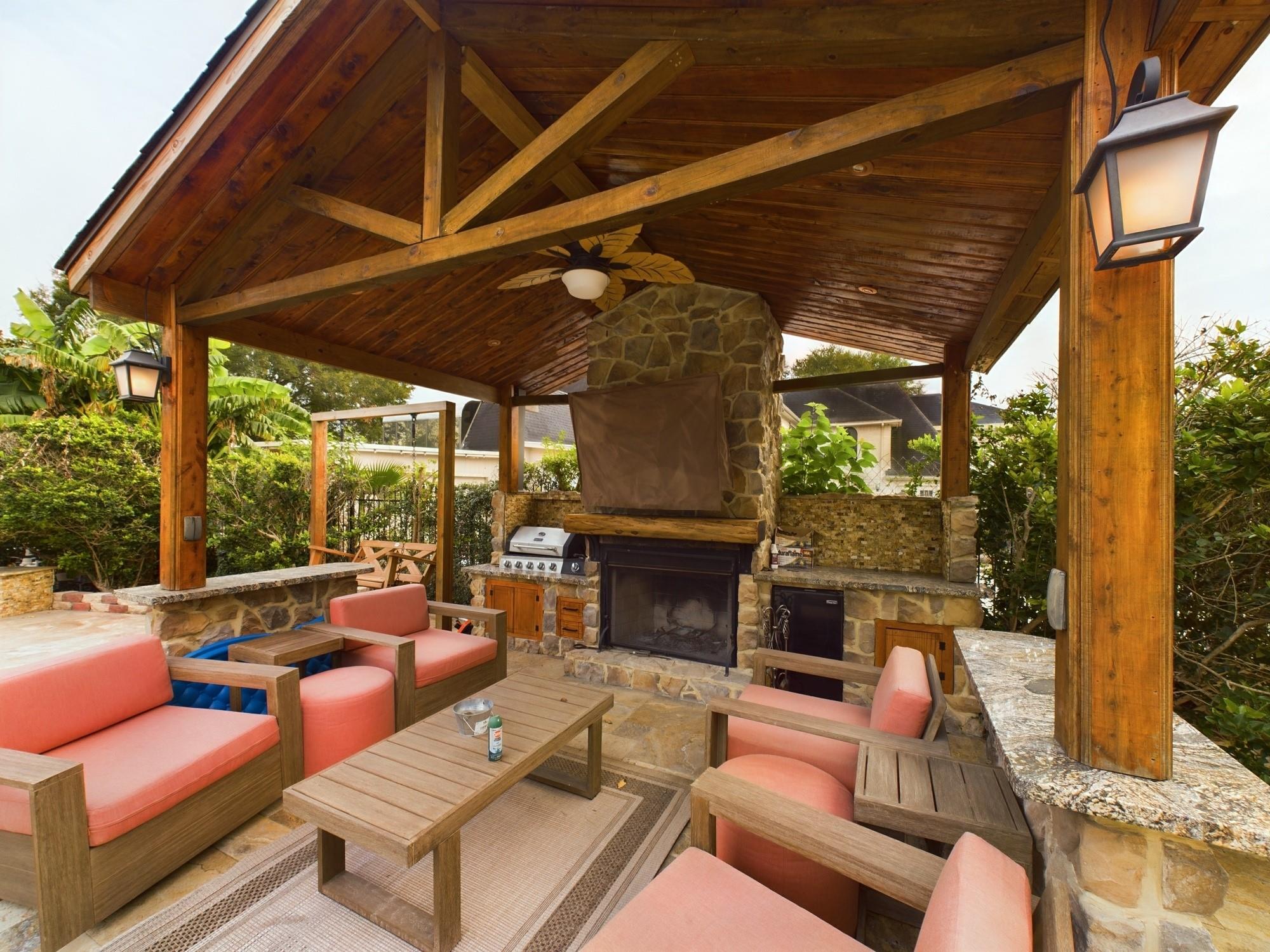 7702 Antoine Drive