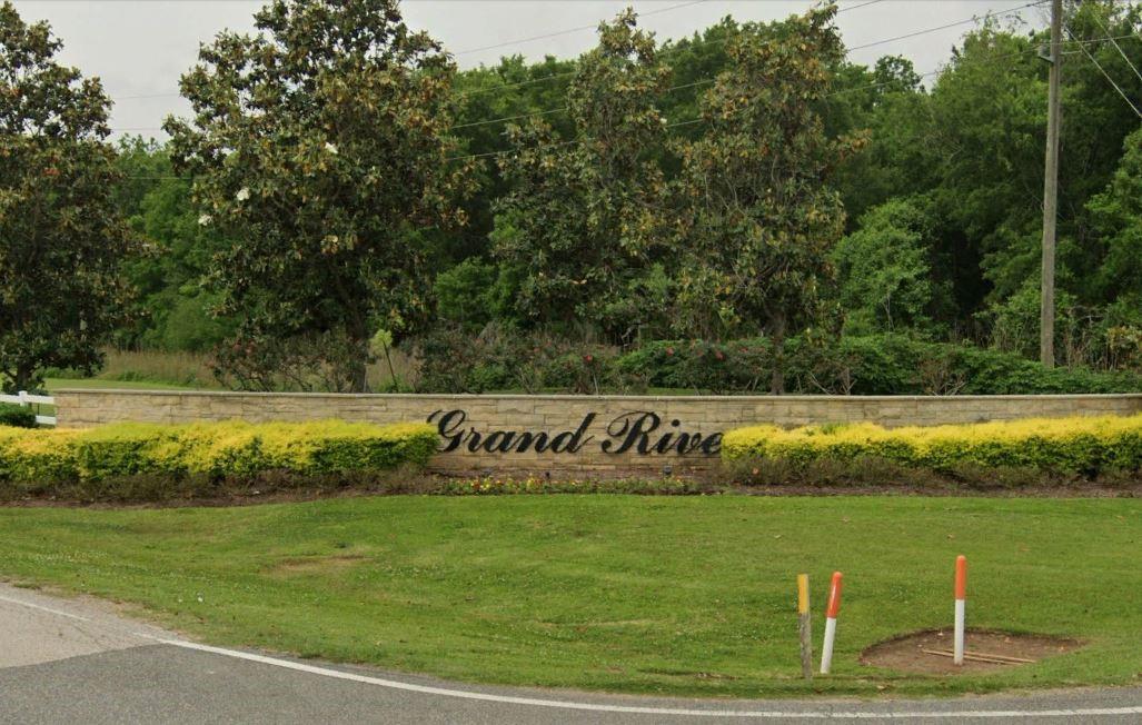 3333 Blue Grass Drive