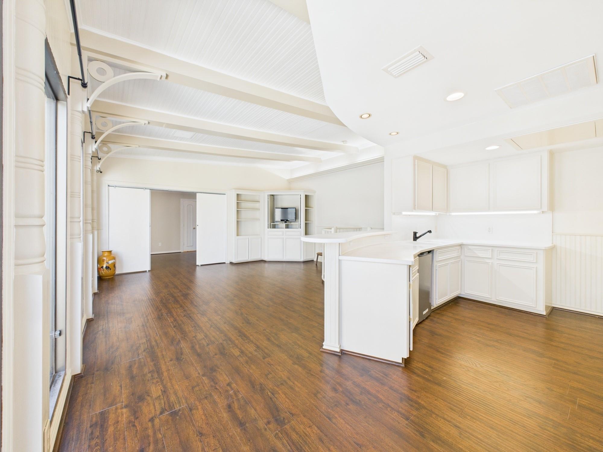 7608 Del Monte Drive