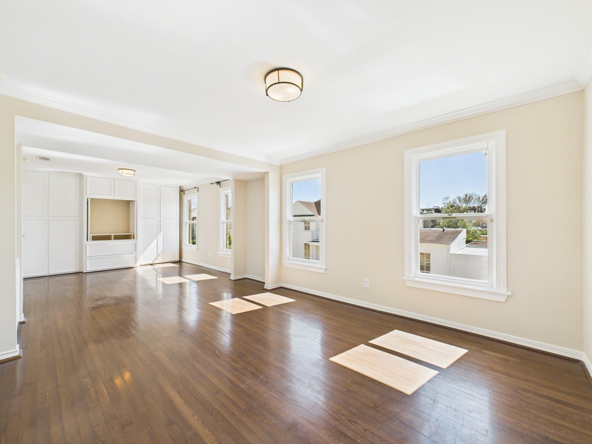 7608 Del Monte Drive