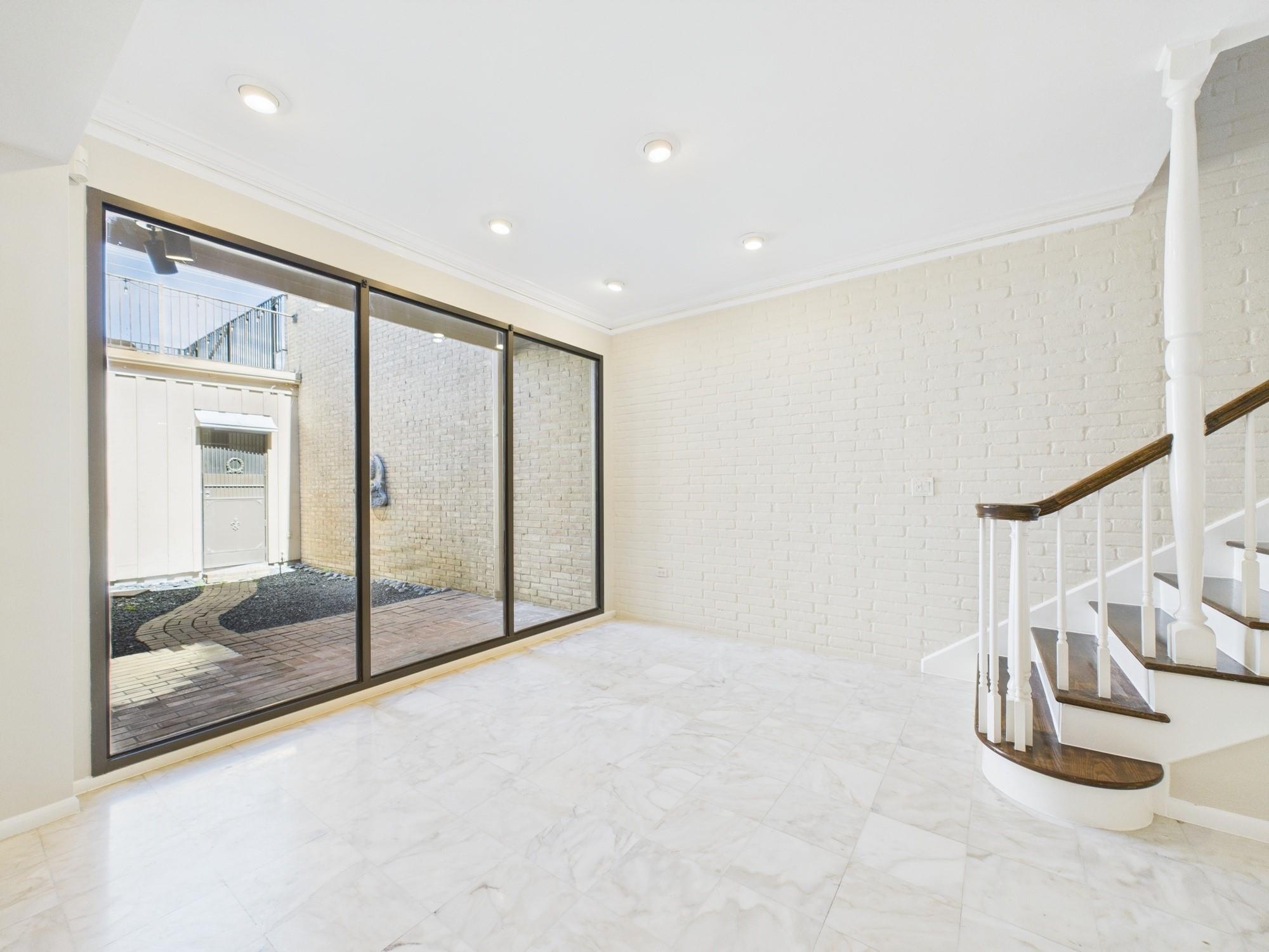 7608 Del Monte Drive