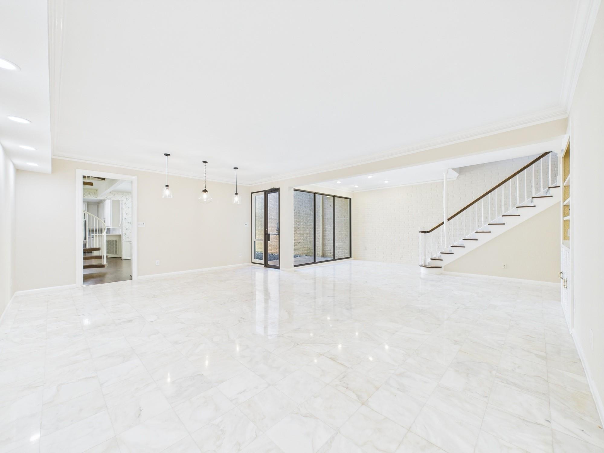 7608 Del Monte Drive