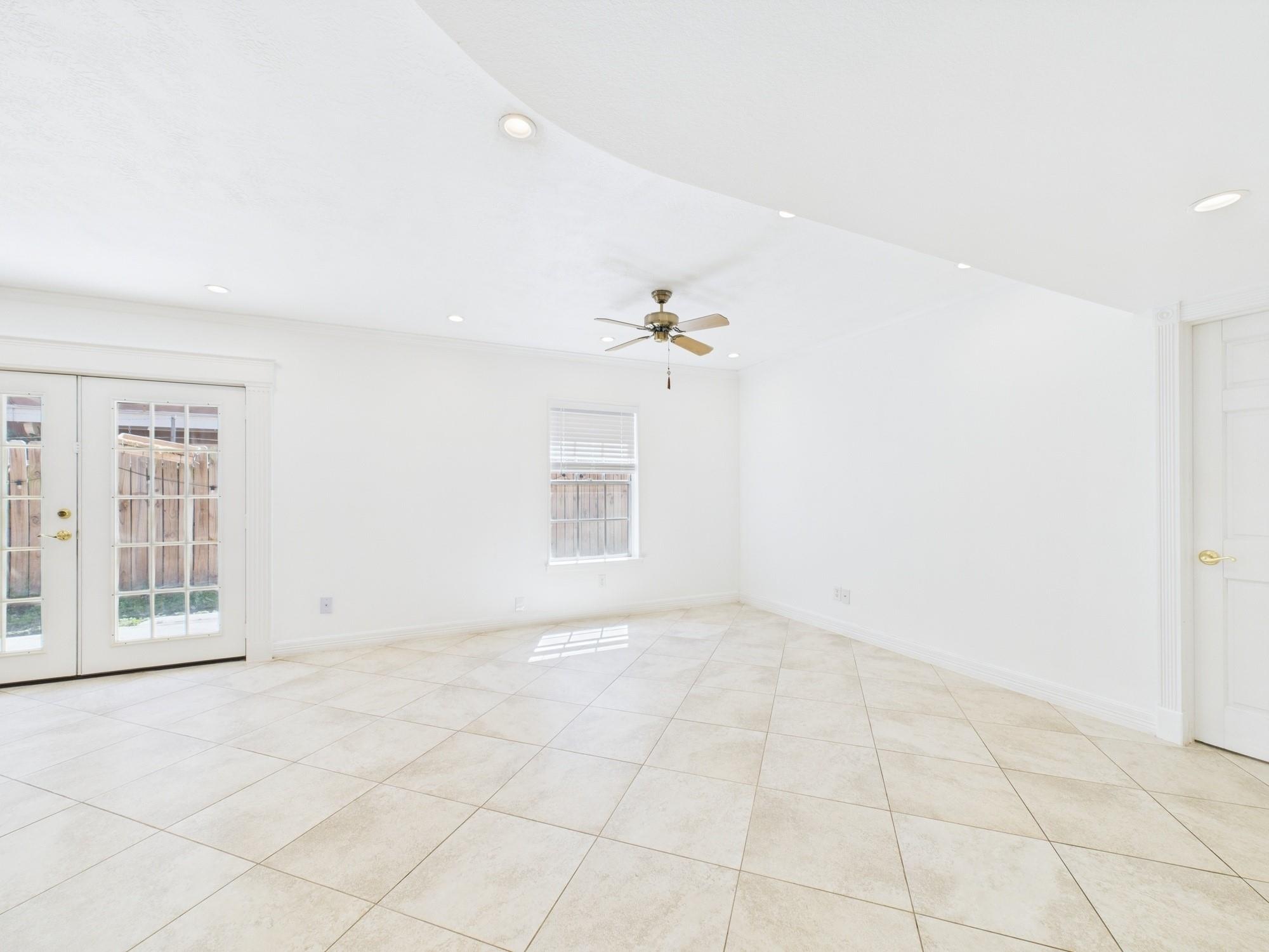 2824 Briarhurst Drive # 13, Houston Unit: 13