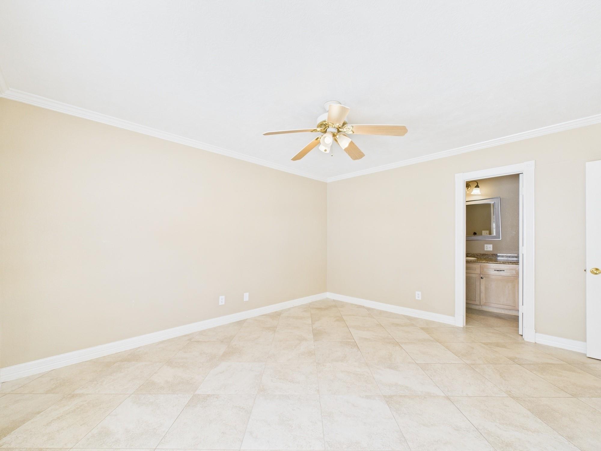 2824 Briarhurst Drive # 13, Houston Unit: 13