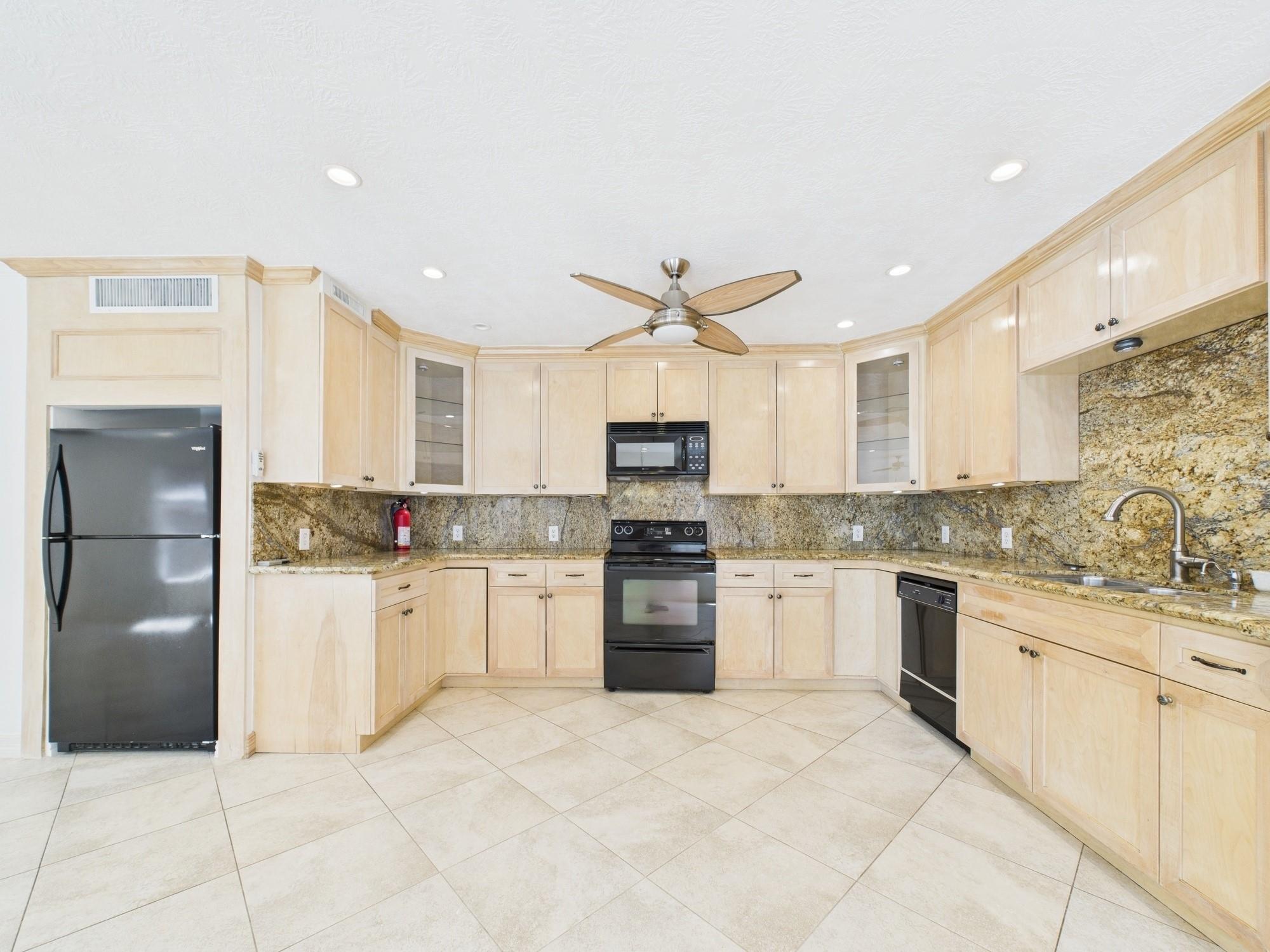 2824 Briarhurst Drive # 13, Houston Unit: 13