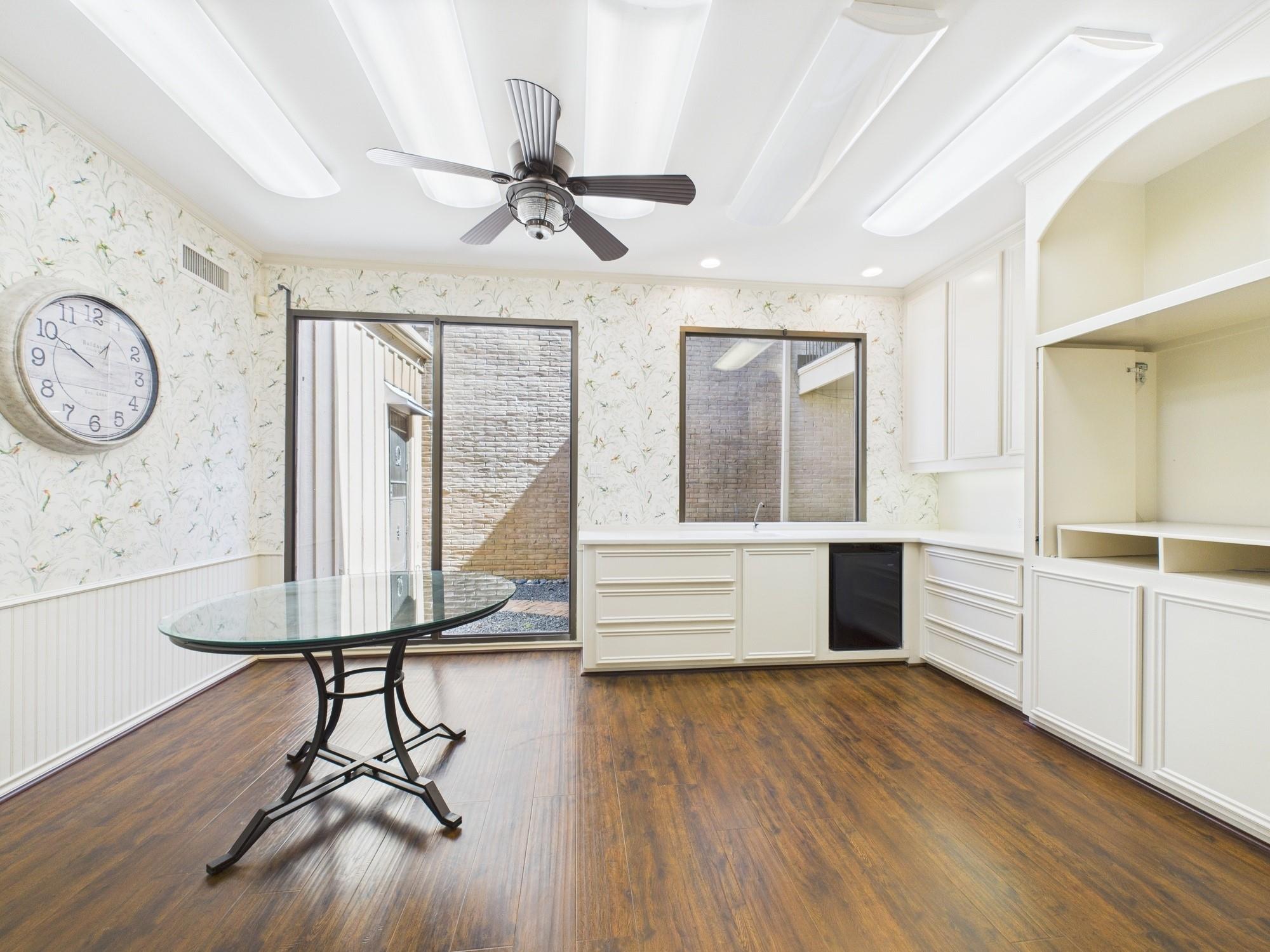 7608 Del Monte Drive, Houston