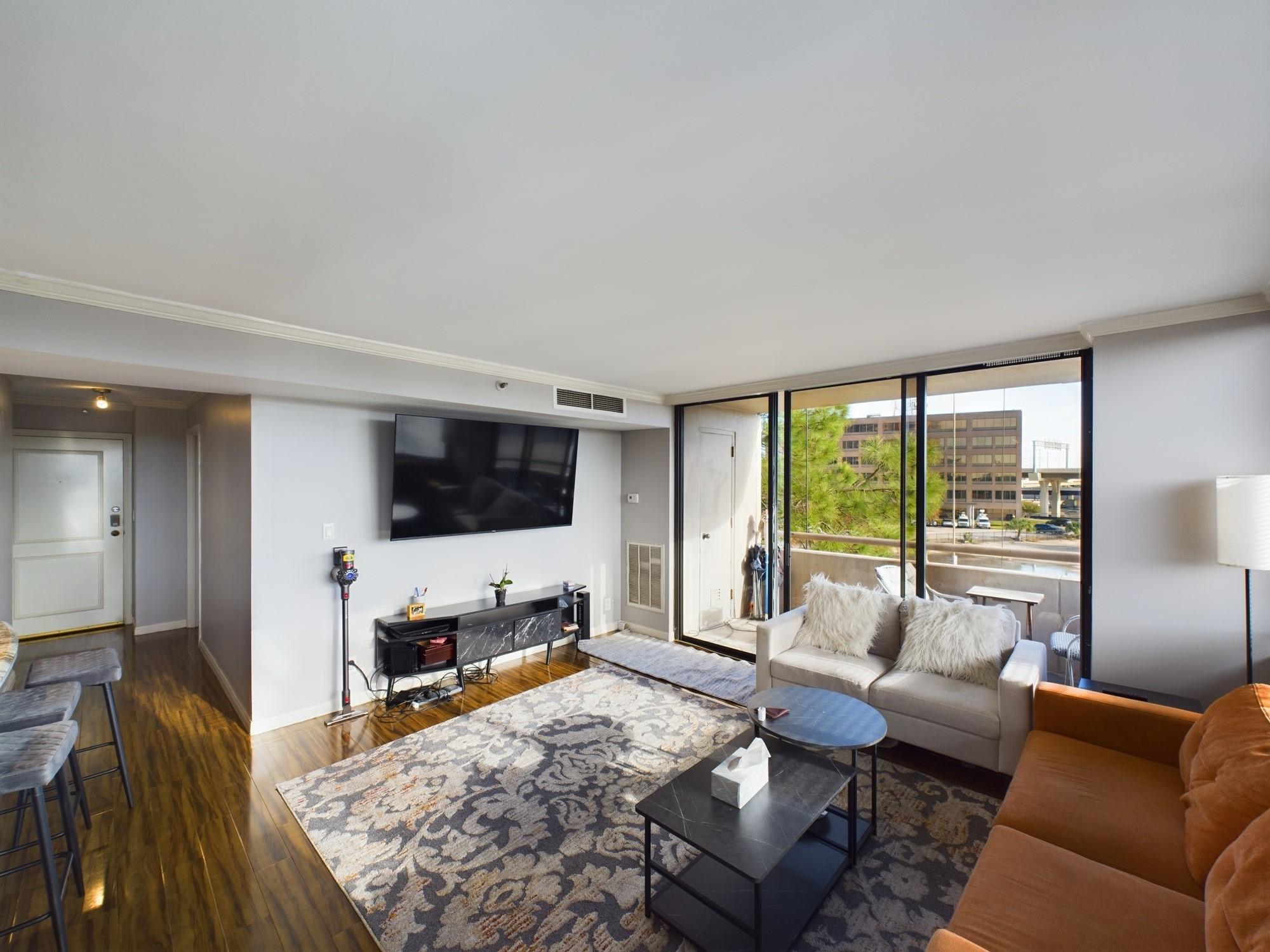3525 Sage Road # 403