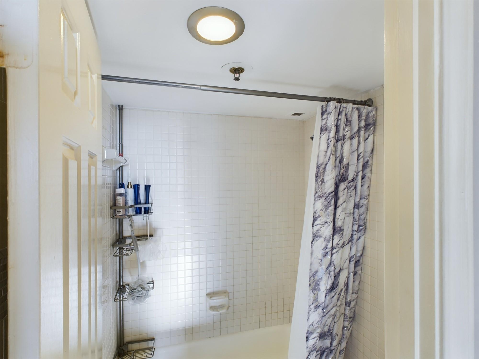 3525 Sage Road # 403