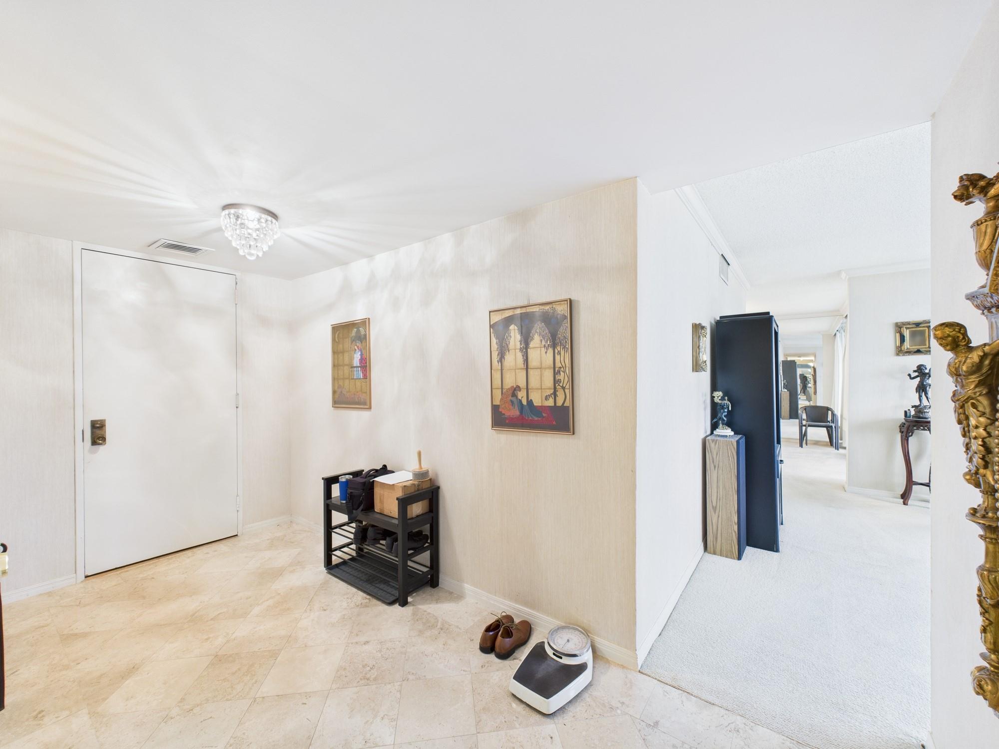 5001 Woodway Drive # 1104