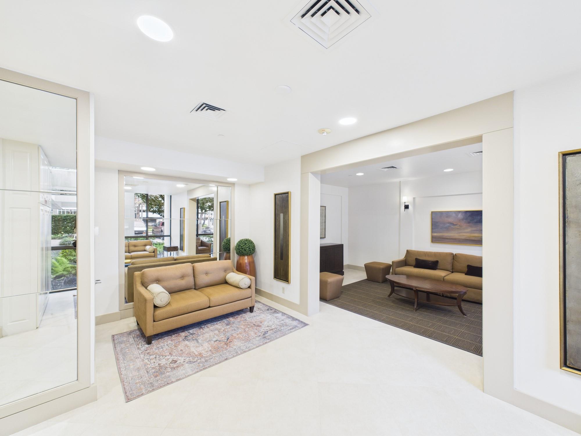 5001 Woodway Drive # 1104