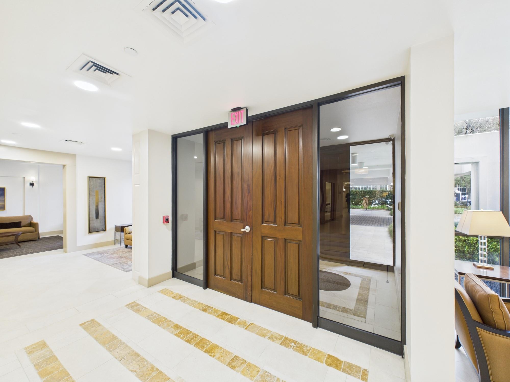 5001 Woodway Drive # 1104