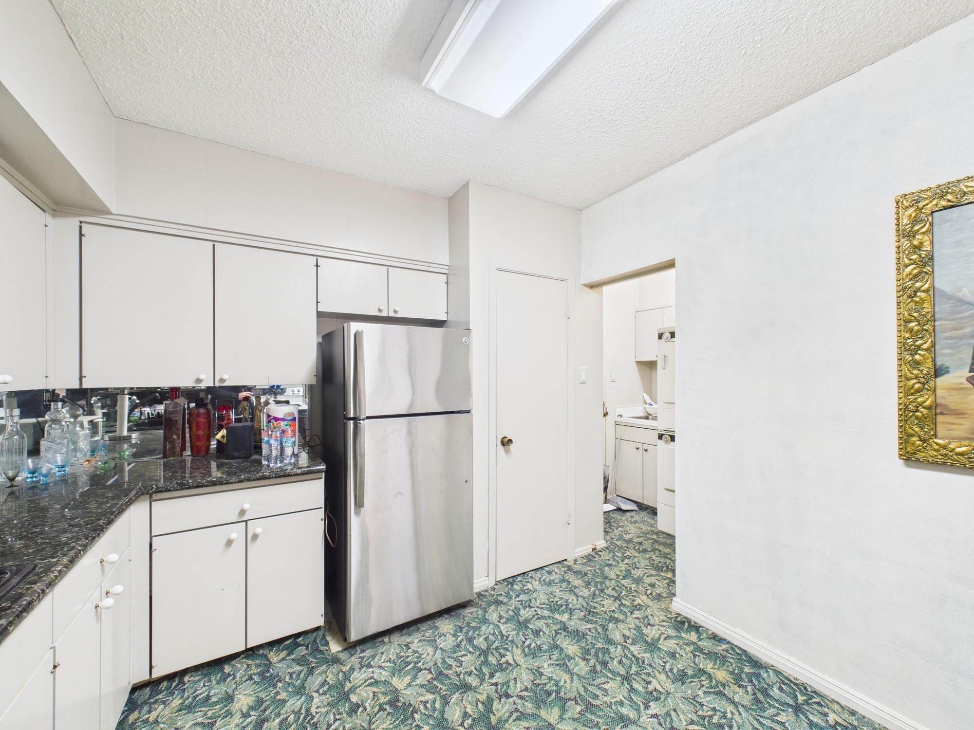 5001 Woodway Drive # 1104