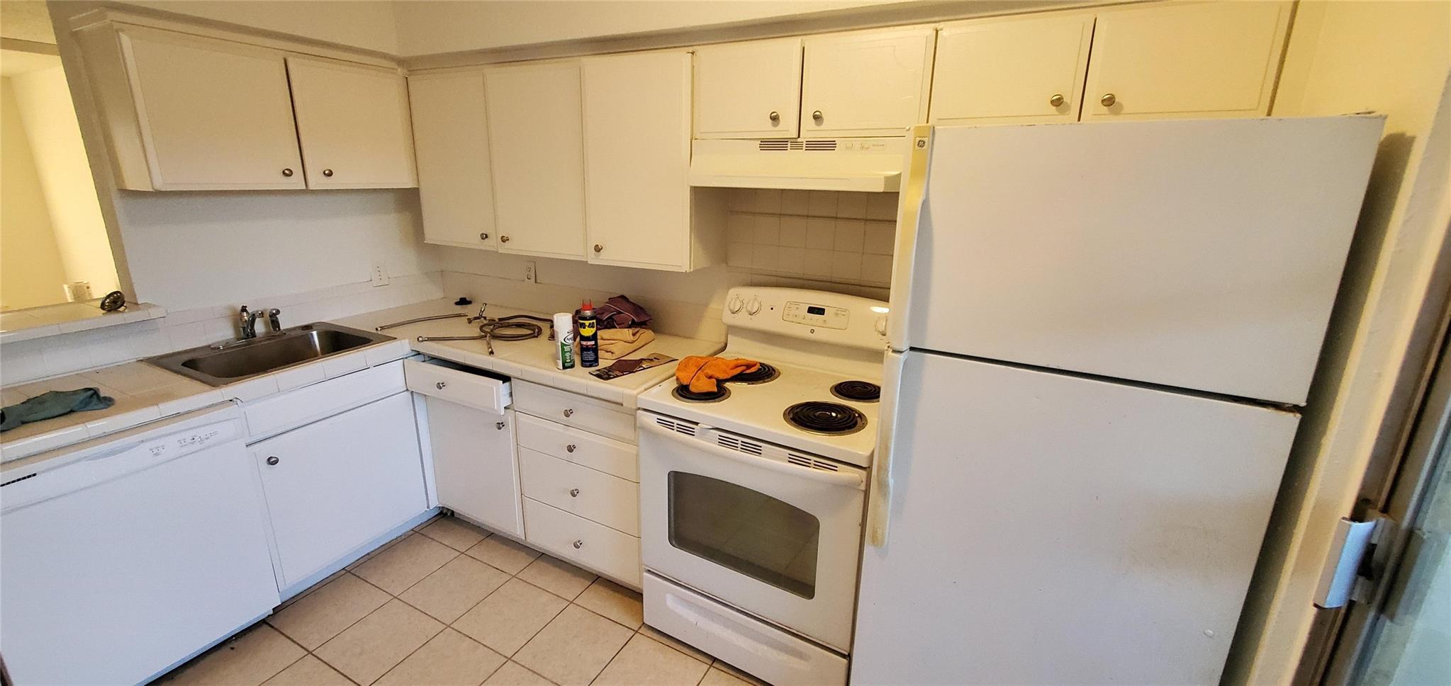 1220 Shadowdale Drive # 20