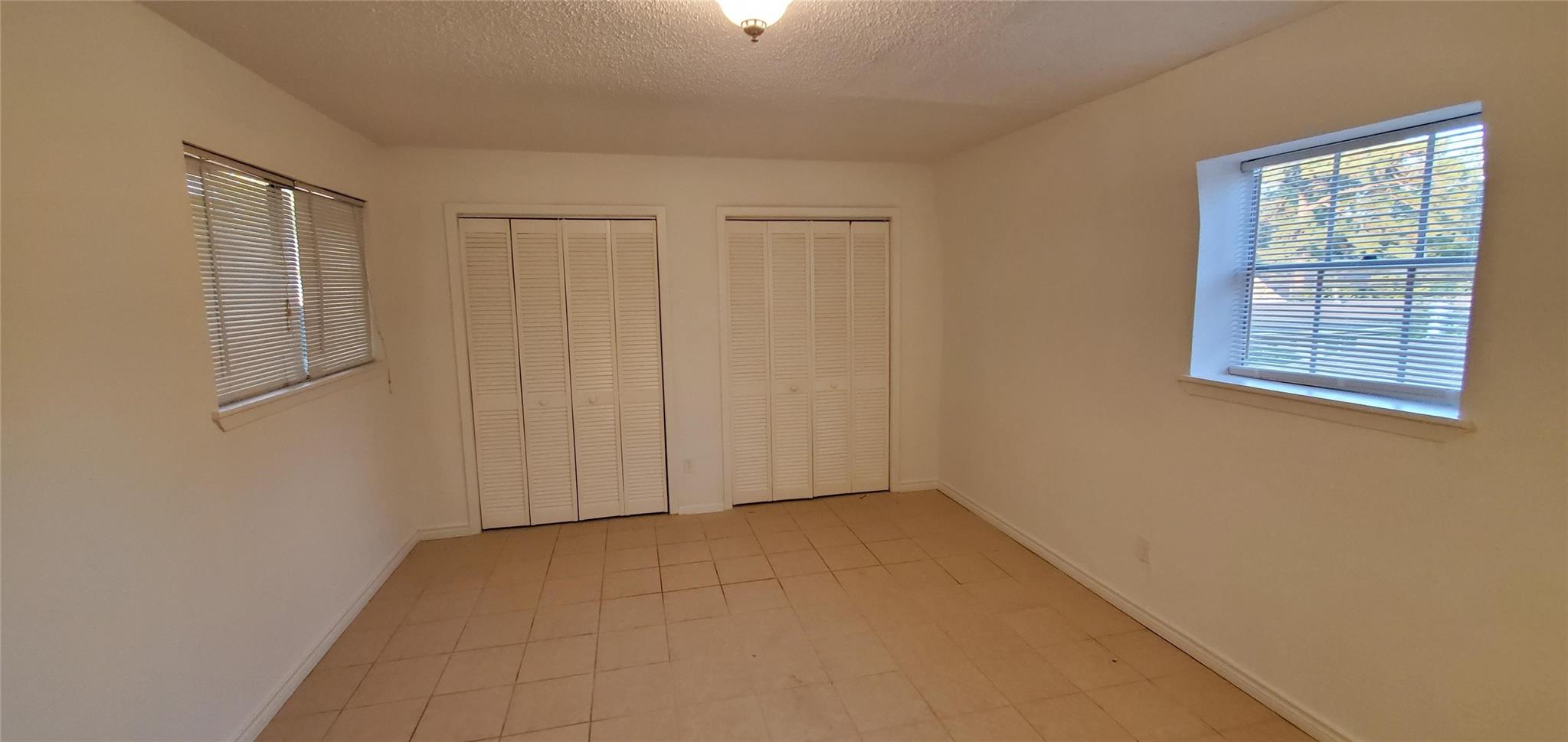 1220 Shadowdale Drive # 20