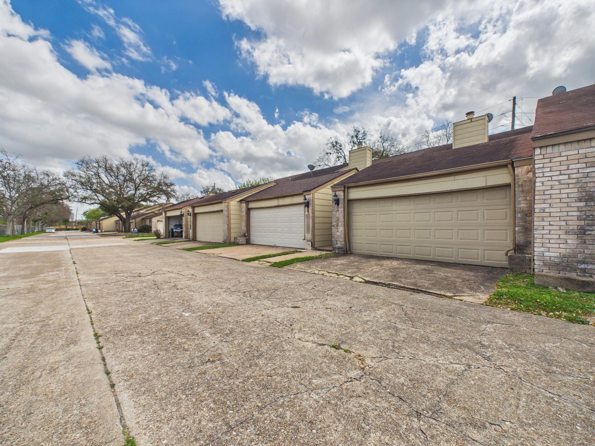 14211 Briarsage Court