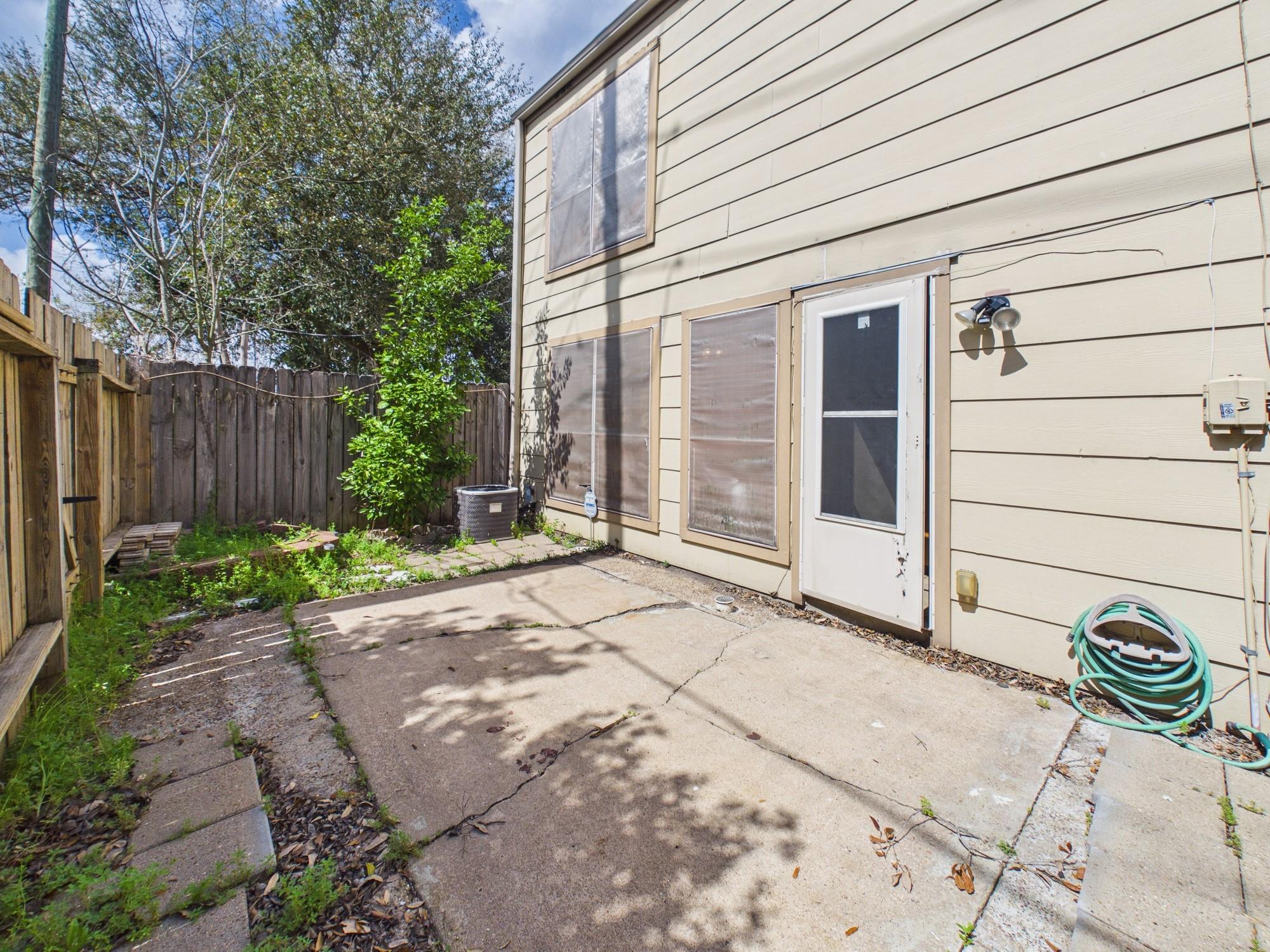 14211 Briarsage Court