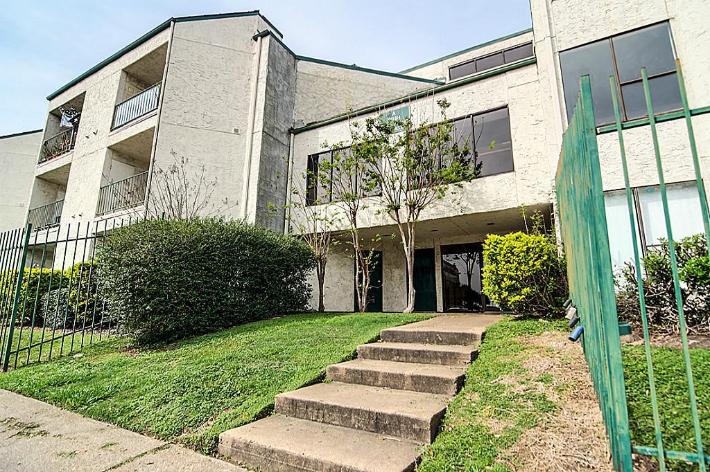 2818 S Bartell Drive # 312