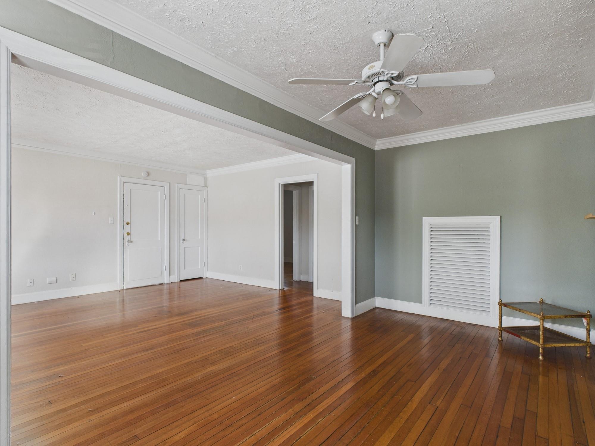 1920 Richmond Avenue # 13