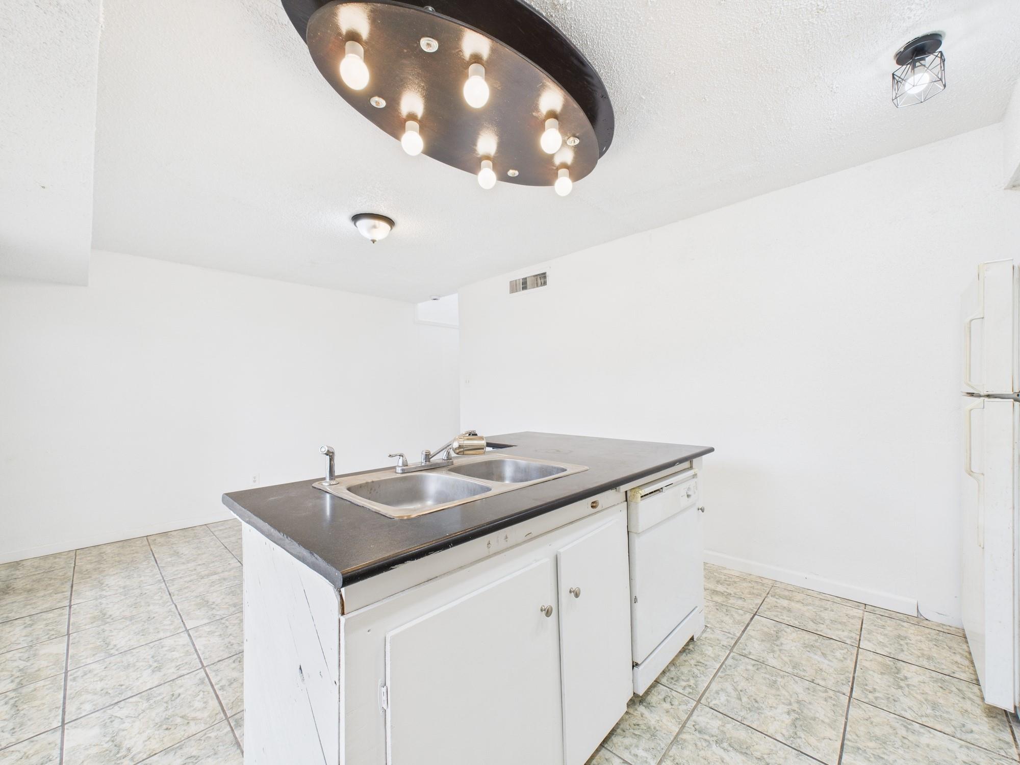 781 Country Place Drive # 2004