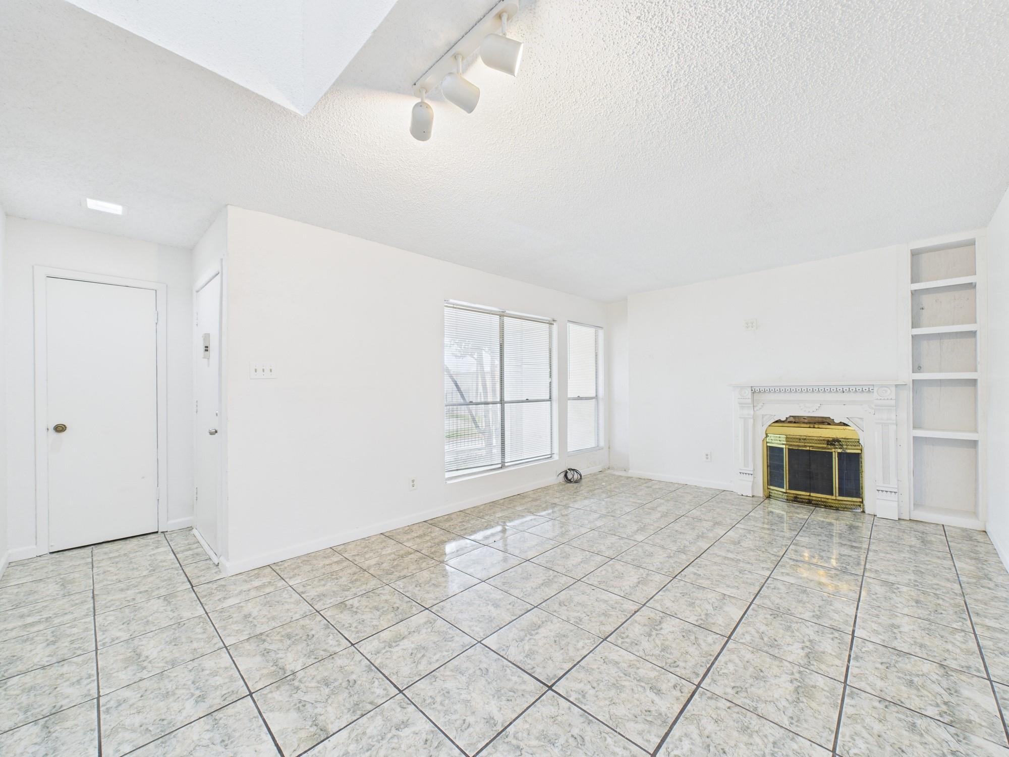 781 Country Place Drive # 2004